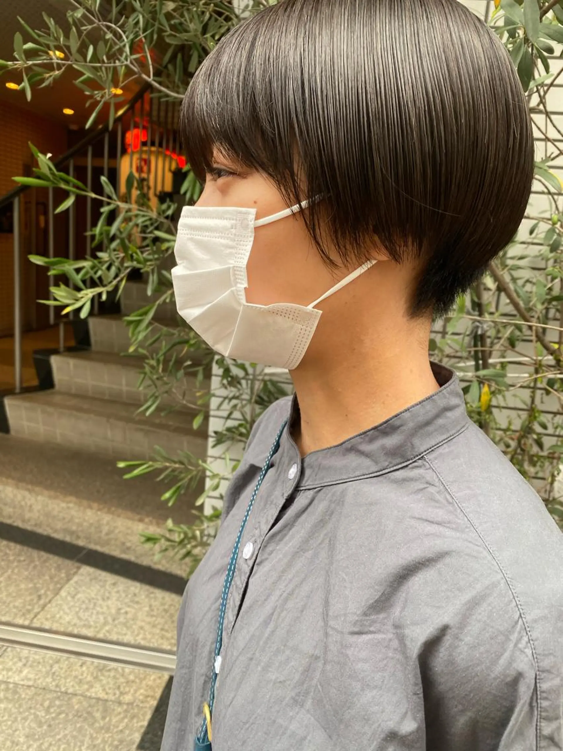 ショート カラー アッシュ シルバー シルバーアッシュ 🍋暖色カラーヘアア レンジniina🍋のヘアスタイル