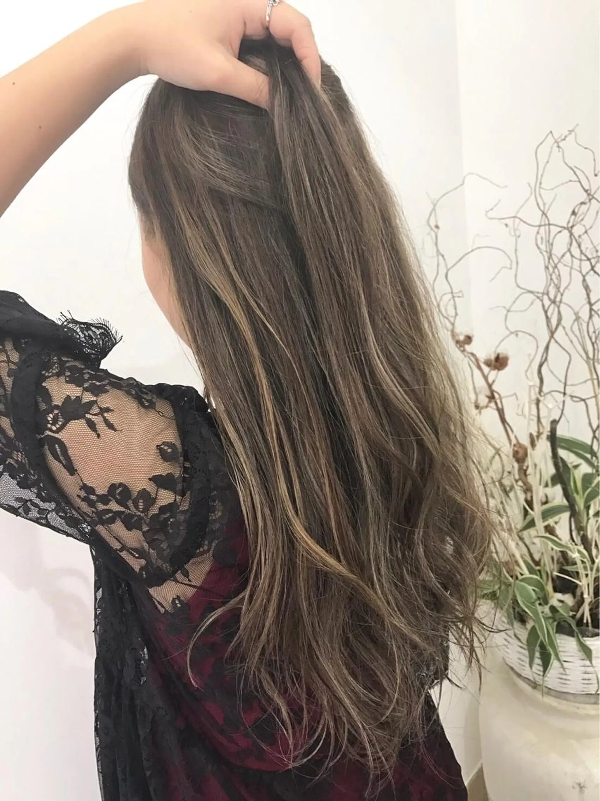 ロング カラー 西村あきや トレンド韓国ヘアのヘアスタイル