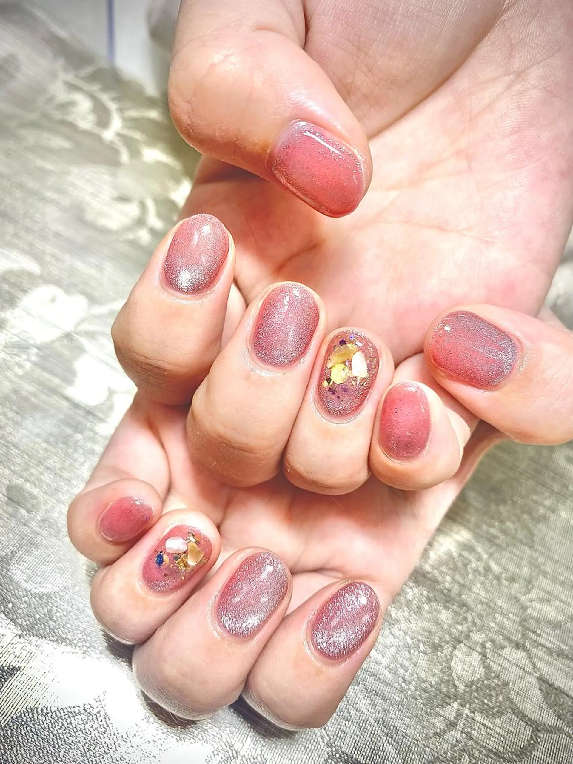 ネイル I-nailロング /ワンホン/キラキラのネイルデザイン