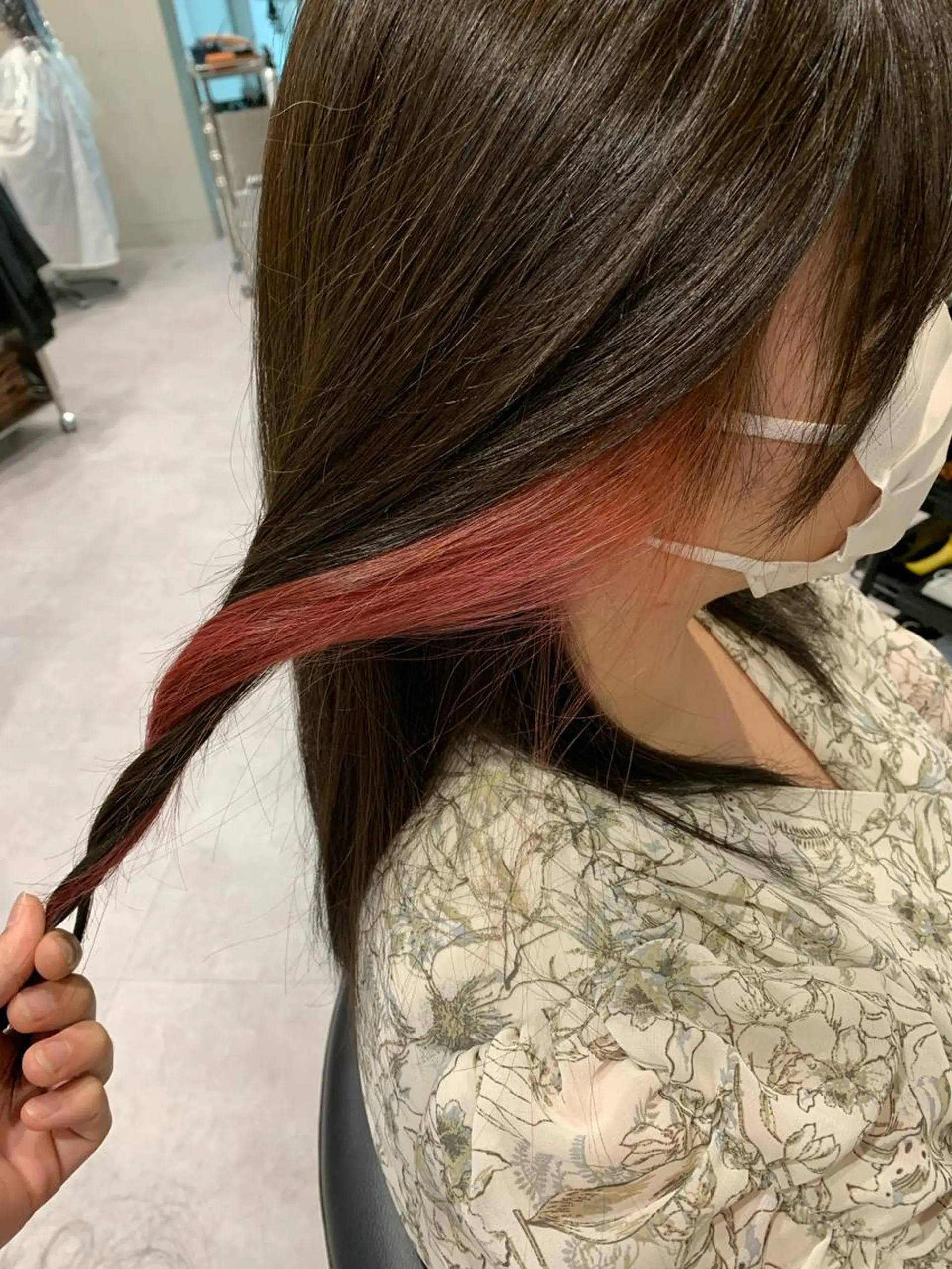 ミディアム カラー インナーカラー ヘアカラー luff銀座所属・髪質改善艶髪特化 二瓶　海人のヘアスタイル