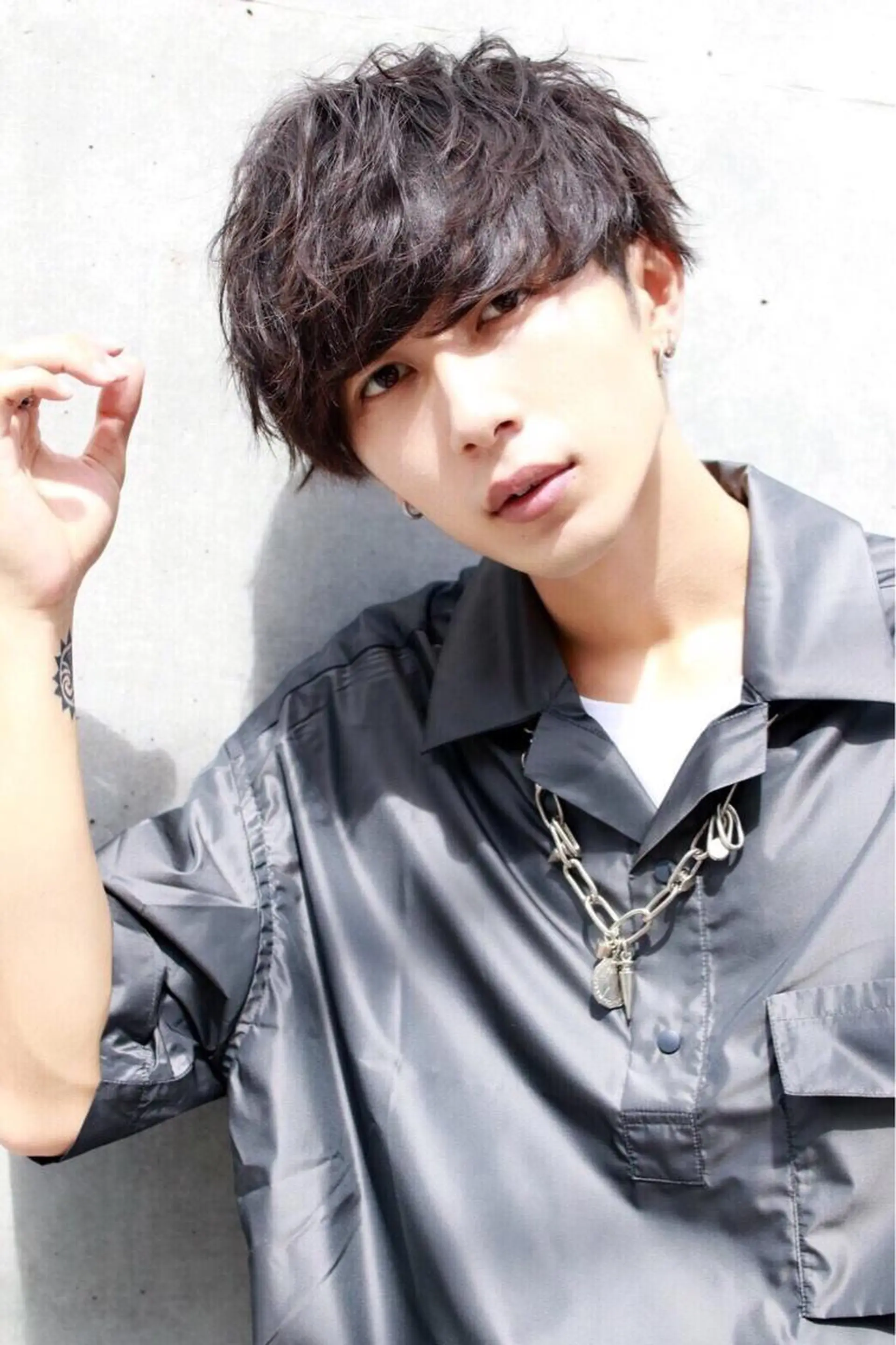 ショート カラー パーマ メンズ マッシュ 赤み消し🌿 透明感カラー🫧のヘアスタイル