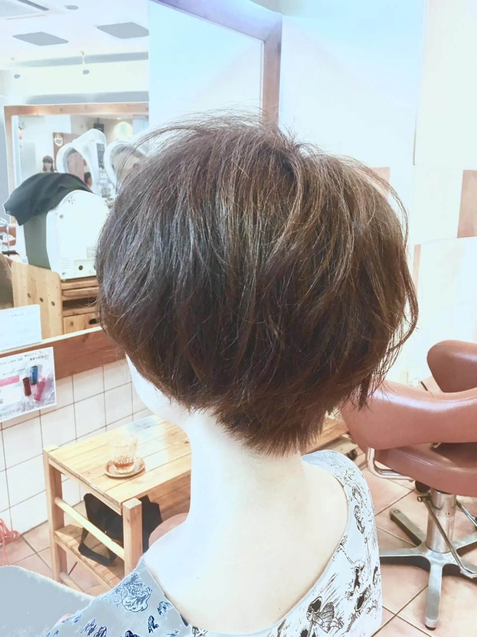ショート カラー カット 奥谷 美代子のヘアスタイル
