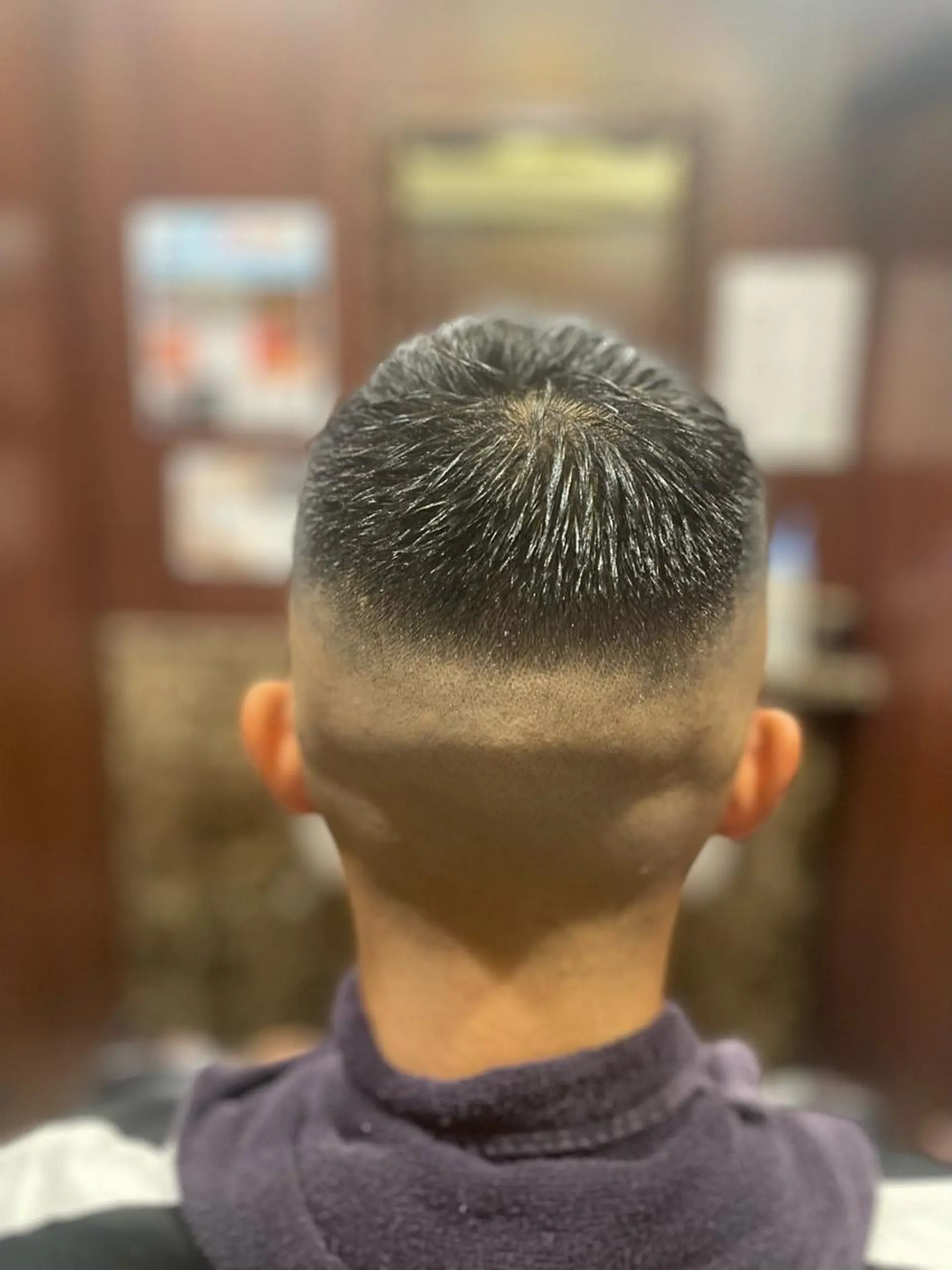 ショート メンズ 海老原 コウのヘアスタイル