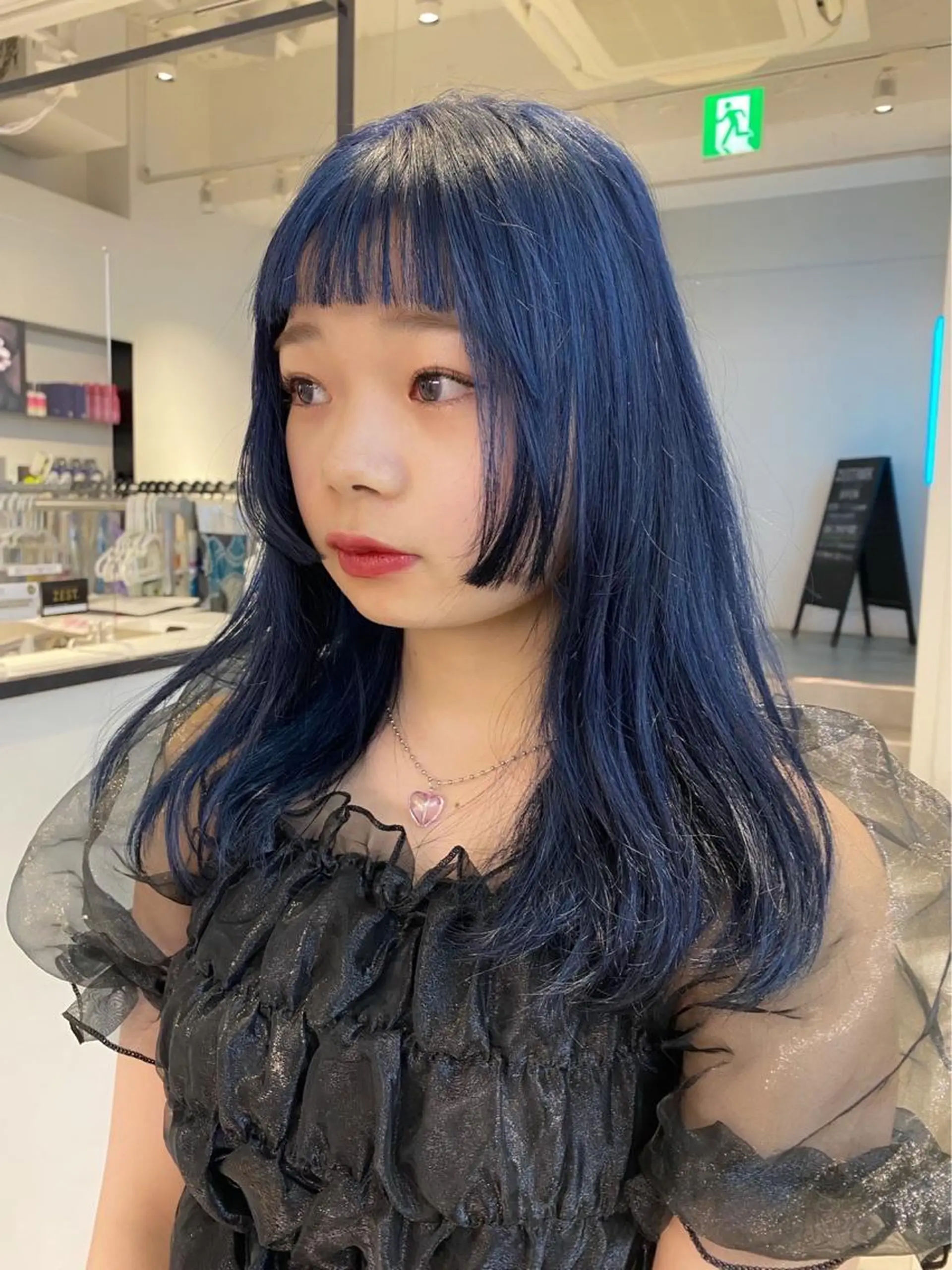 セミロング カラー ヘアアレンジ ハイトーン特化 pepe🎀のヘアスタイル