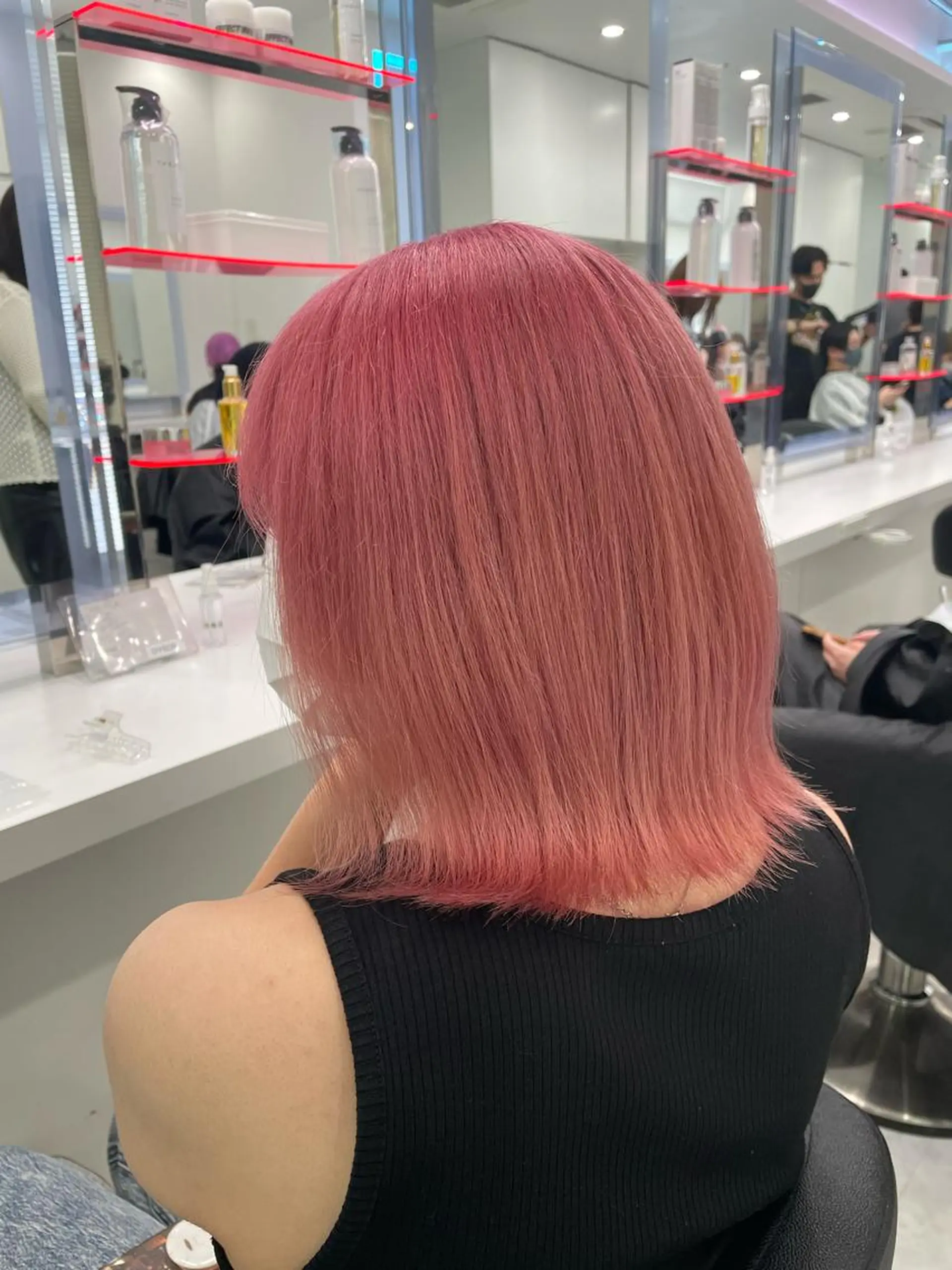 ミディアム カラー ［銀座］淡色 ラベンダー🫧大村のヘアスタイル