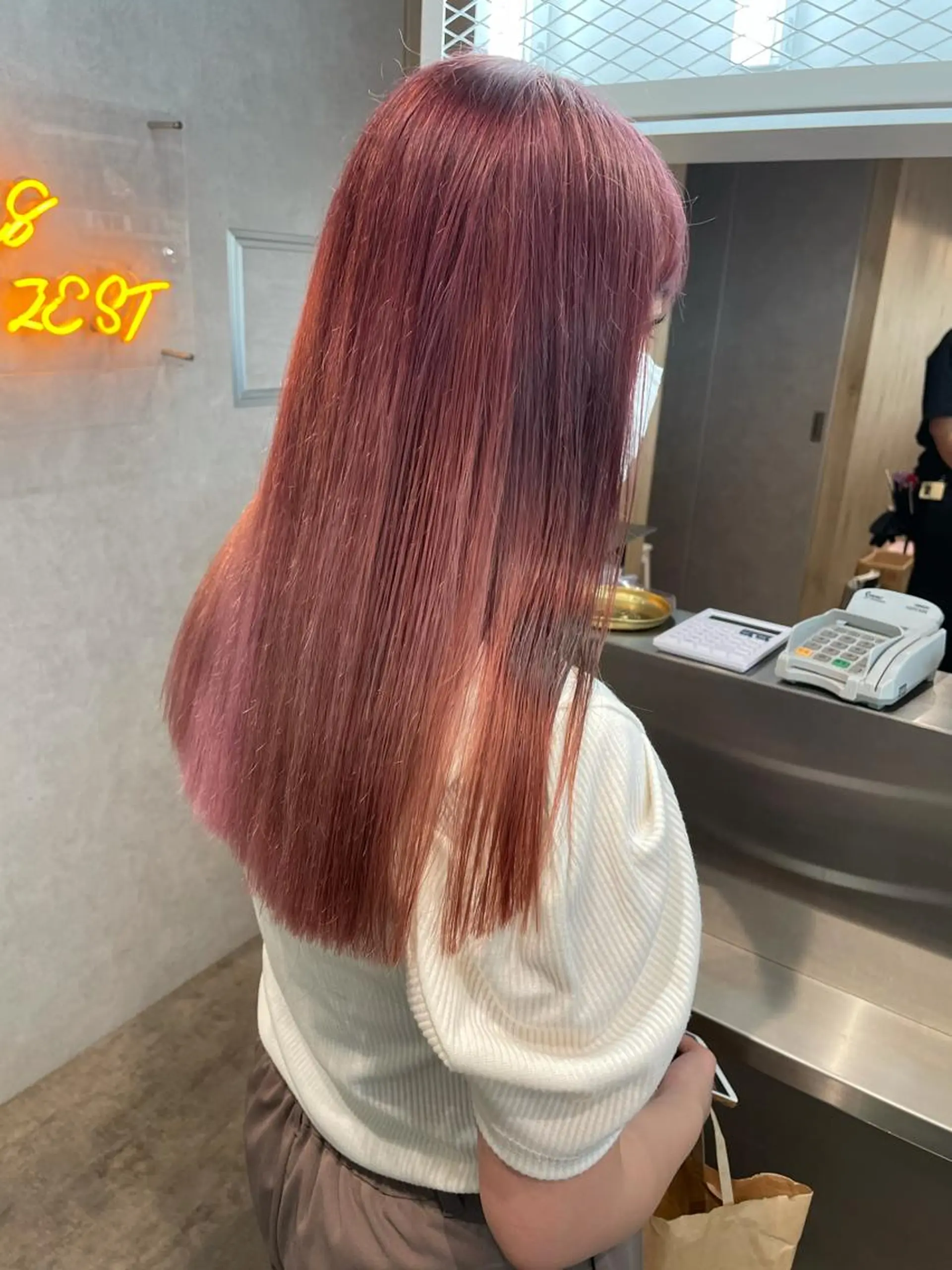 ロング カラー ピンクカラー ヘアカラー ナチュラル透明感🌱 小山美樹子のヘアスタイル