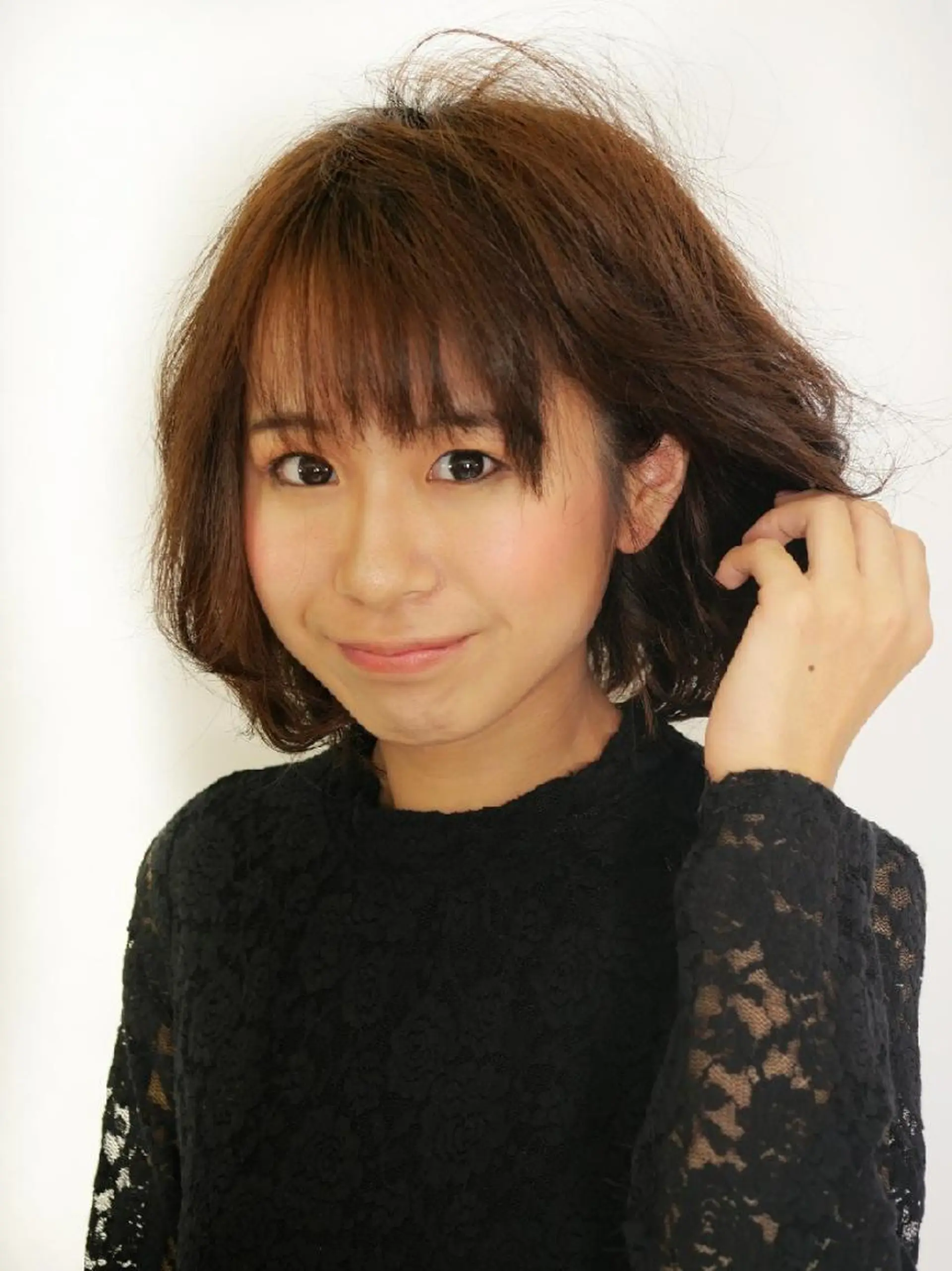 ミディアム 大人の艶髪✂️ 矢崎美紀のヘアスタイル