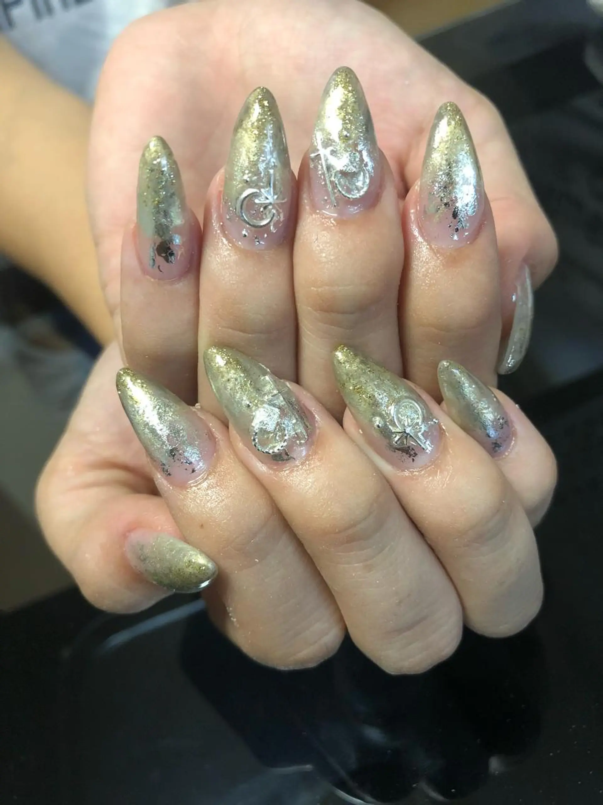 ネイル ハンドネイル 荒井 海輝のネイルデザイン