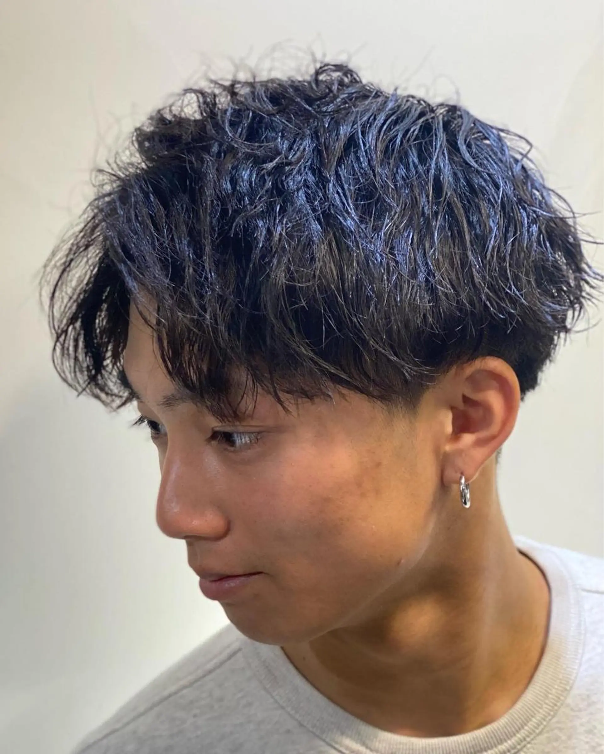 ショート パーマ メンズ 浅見 天翔のヘアスタイル