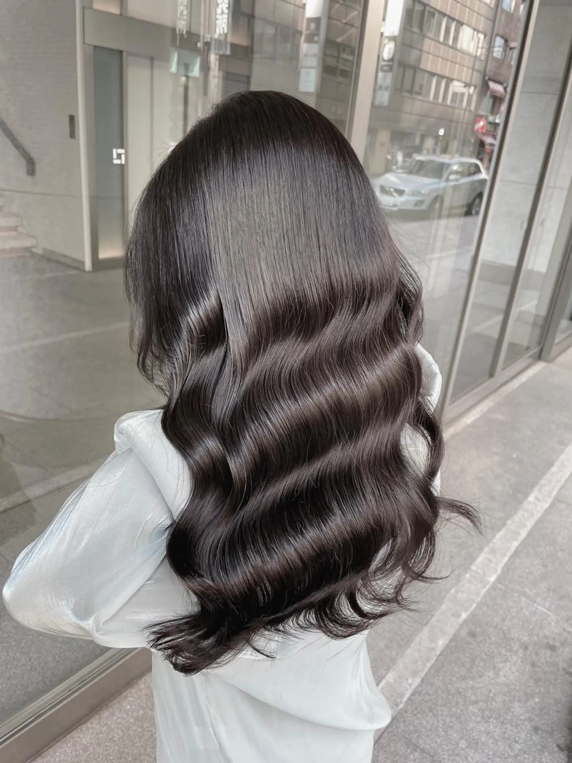 セミロング カラー 美髪美容師 くぼた店長🫧のヘアスタイル