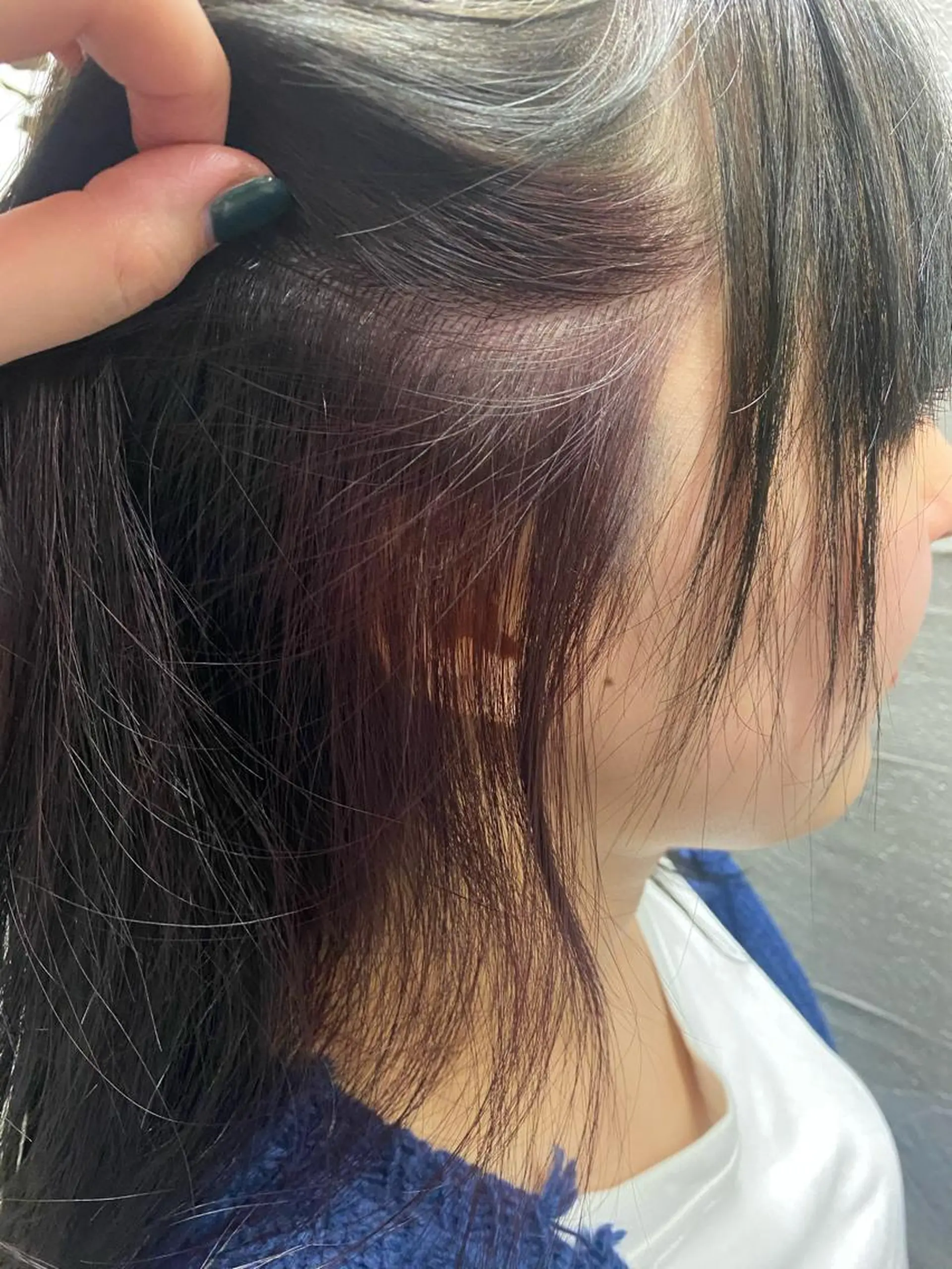 セミロング カラー インナーカラー ラベンダーカラー お任せヘア☘️☘️ 及川渚のヘアスタイル