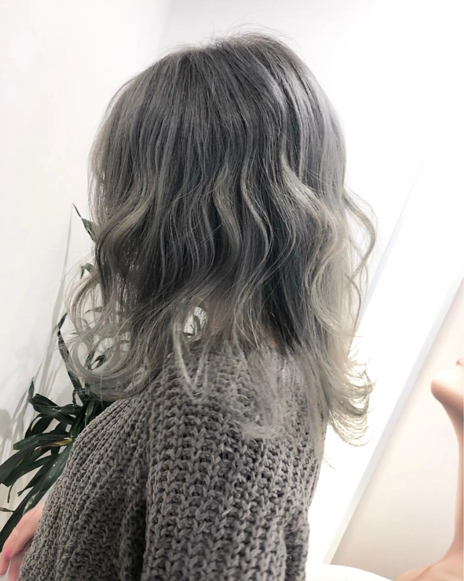 セミロング カラー sail所属・sail hairのヘアスタイル