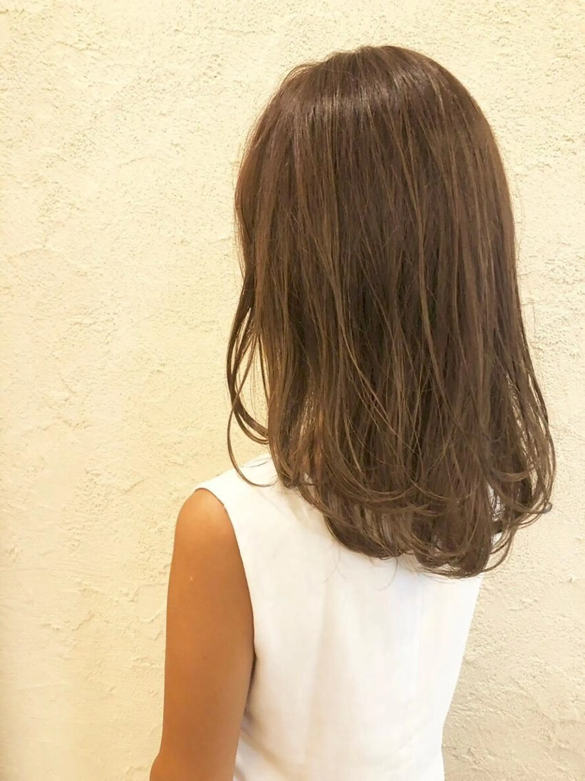 ロング シールエクステ/ ハイトーンカラーのヘアスタイル