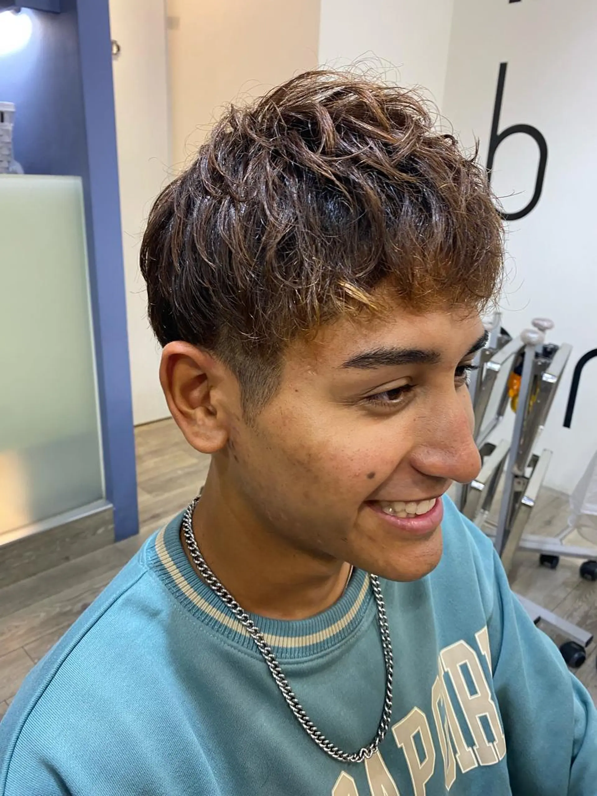 メンズ W所属・小林 朋花のヘアスタイル