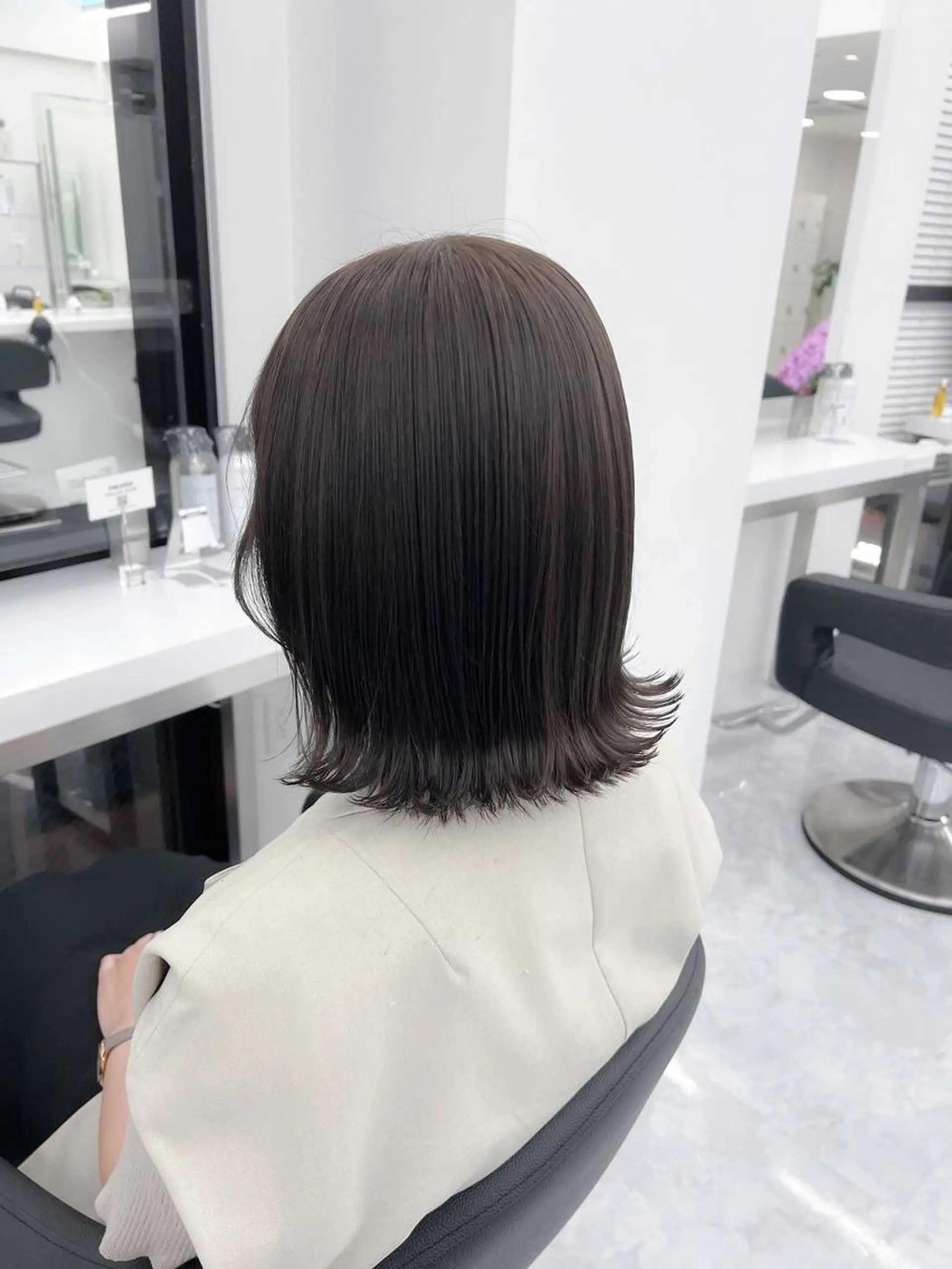 カラー 冬の透明感暗髪❄️ トレンドカラー❄️のヘアスタイル