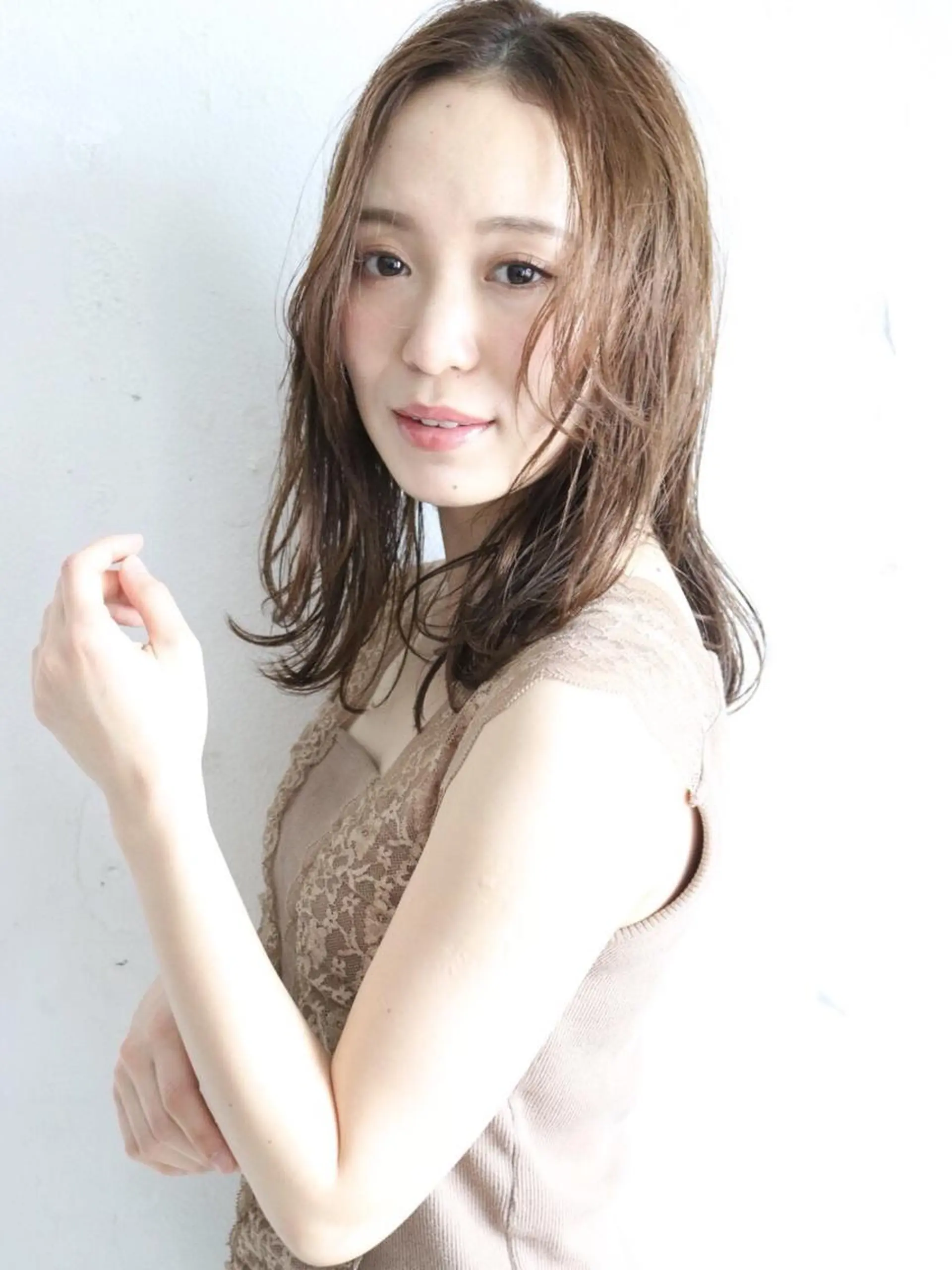 ミディアム カラー パーマ 野崎 ひかりのヘアスタイル