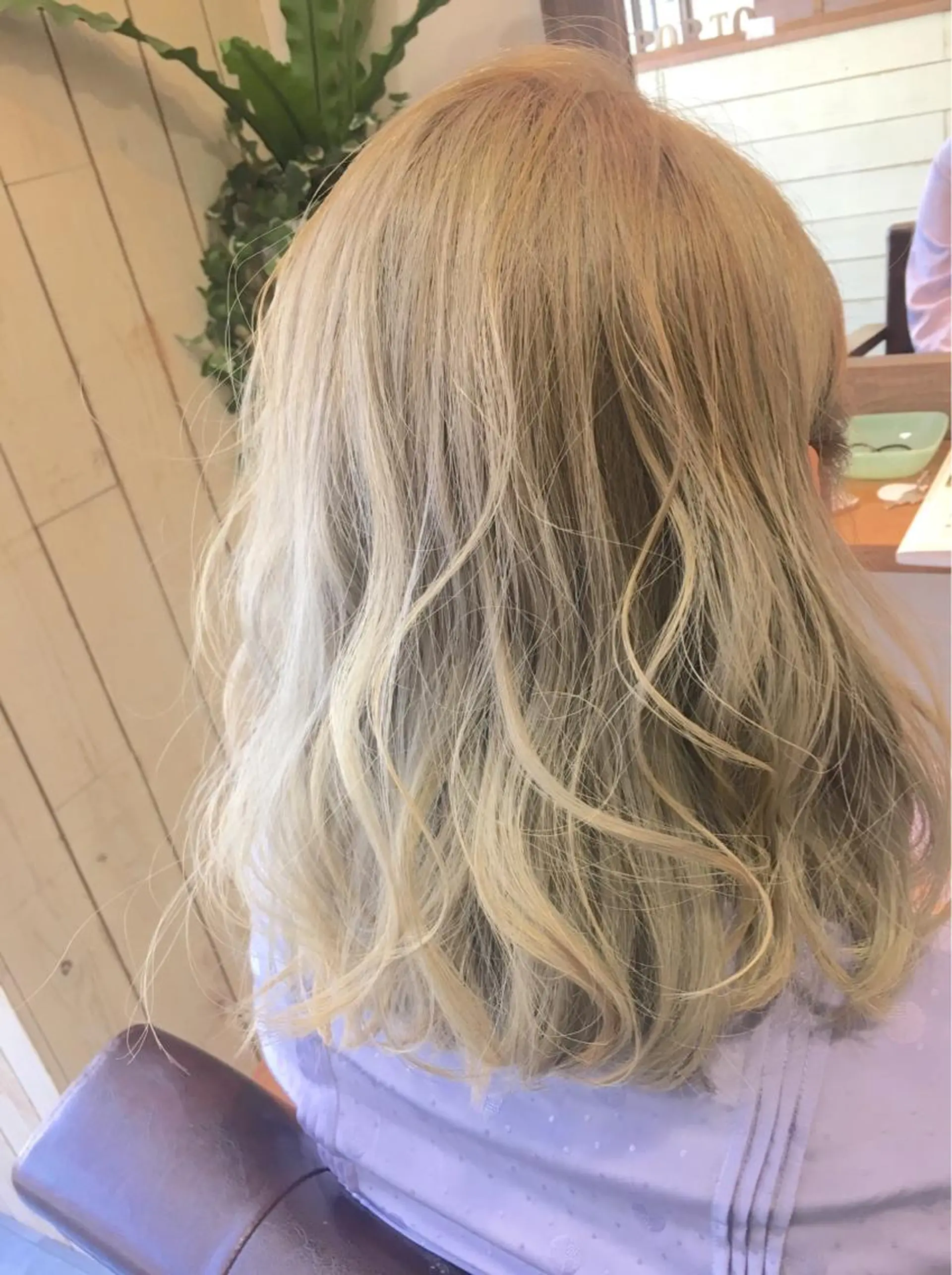 ミディアム カラー グレージュ hair salon Ranun髪質改善のヘアスタイル