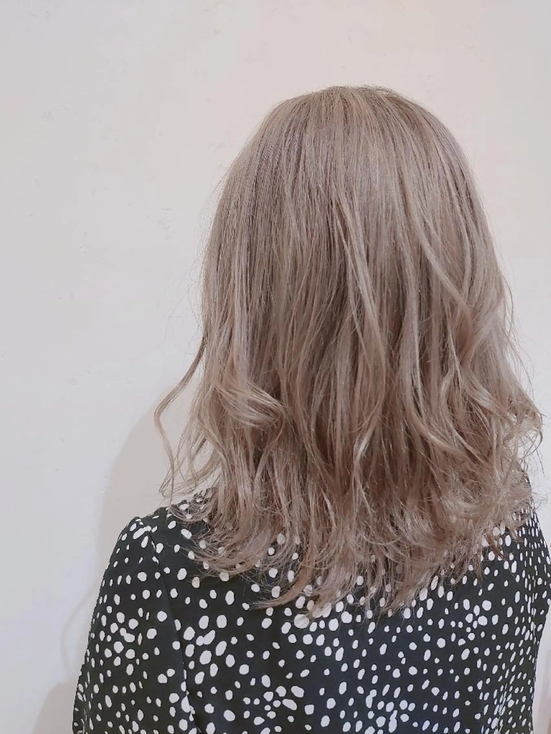 ミディアム カラー NISHIYAMA Rimのヘアスタイル