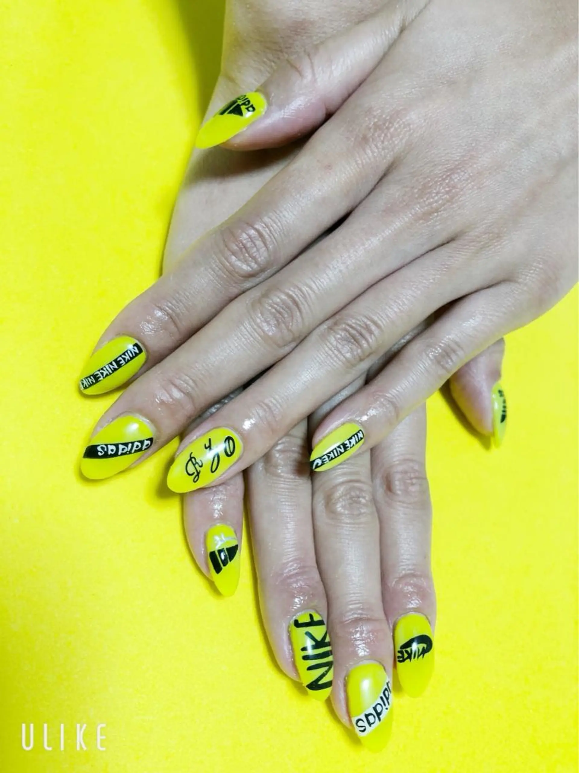 ネイル アートネイル ハンドネイル 🌙🫧CHARME (RUKA)🦋🫧のネイルデザイン