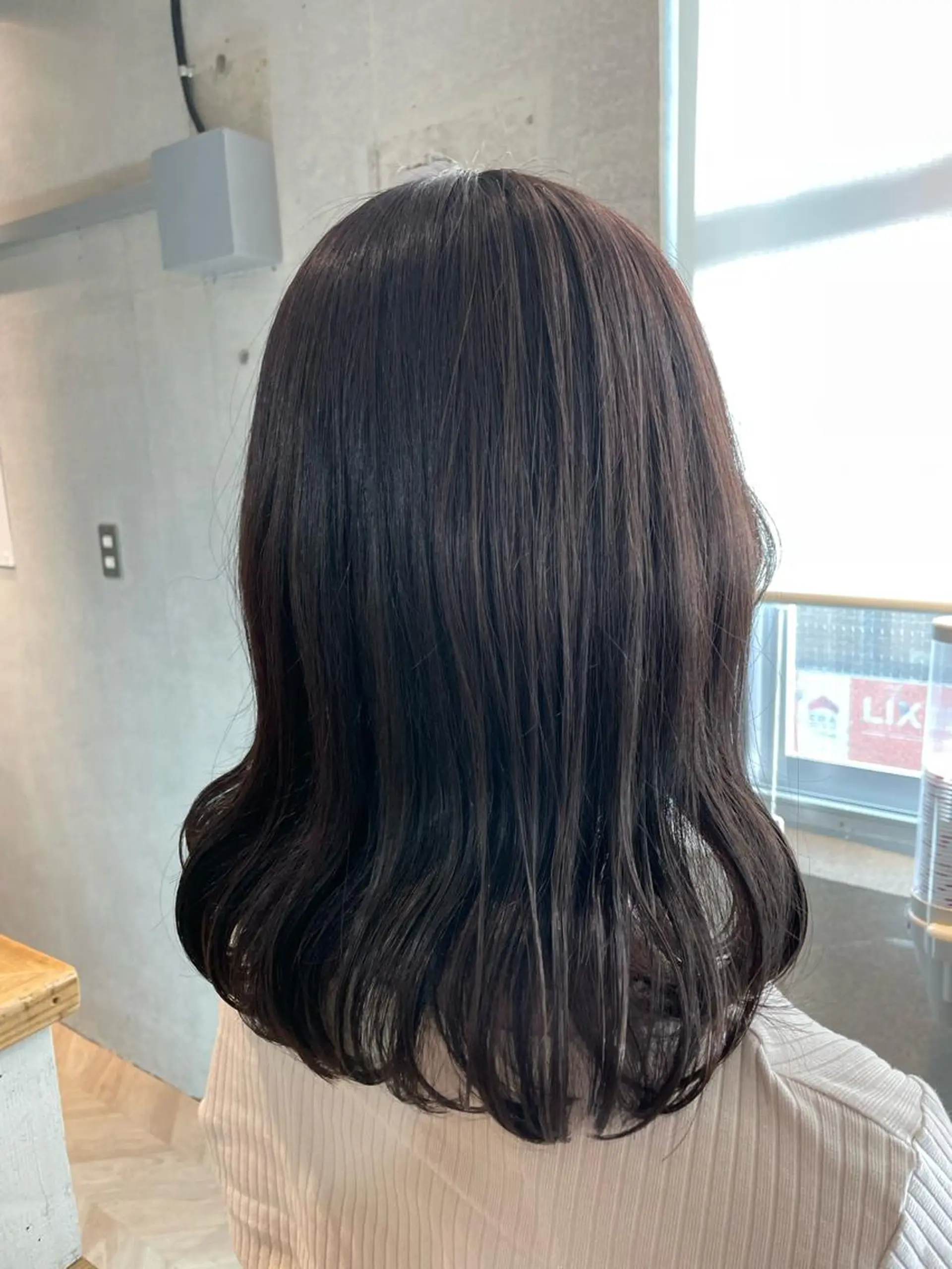 セミロング カラー カット ヘアカラー しのはら まどかのヘアスタイル