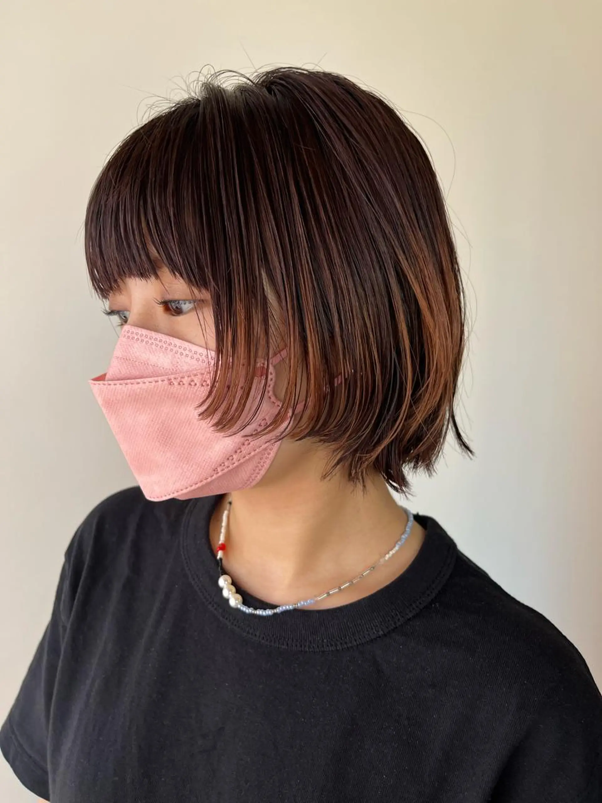 ショート カラー ブリーチ ハイライトカラー オレンジ ボブ 顔周りカット パーマ特化美容師 mikuのヘアスタイル