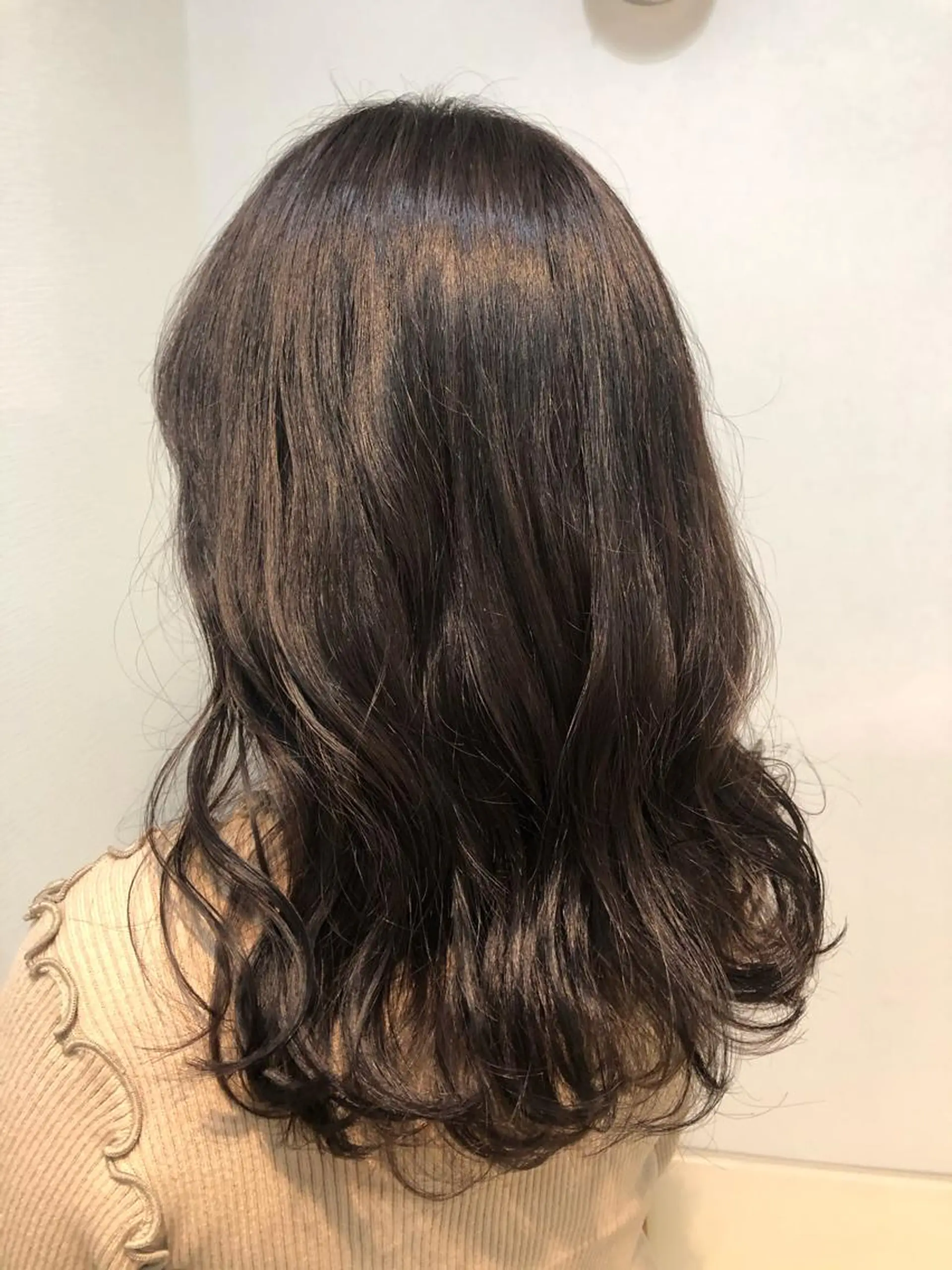 ロング カラー ベージュカラー ブリーチ モカベージュ 🤍中野 レオ🤍のヘアスタイル