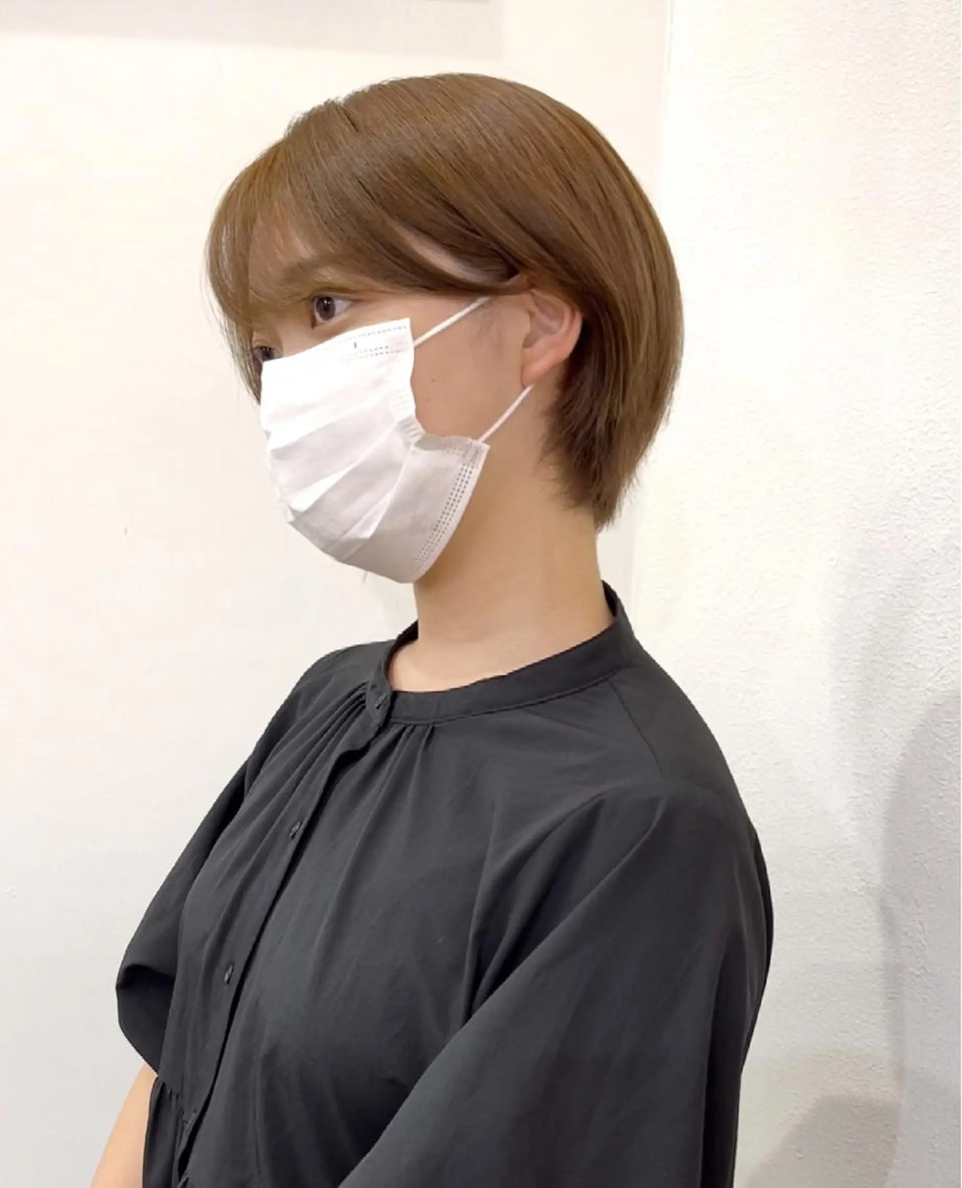 ショート カラー ヘアアレンジ ベージュカラー ブリーチ ブリーチなしカラー キダアヤカ/ 梅田/ベージュカラーのヘアスタイル