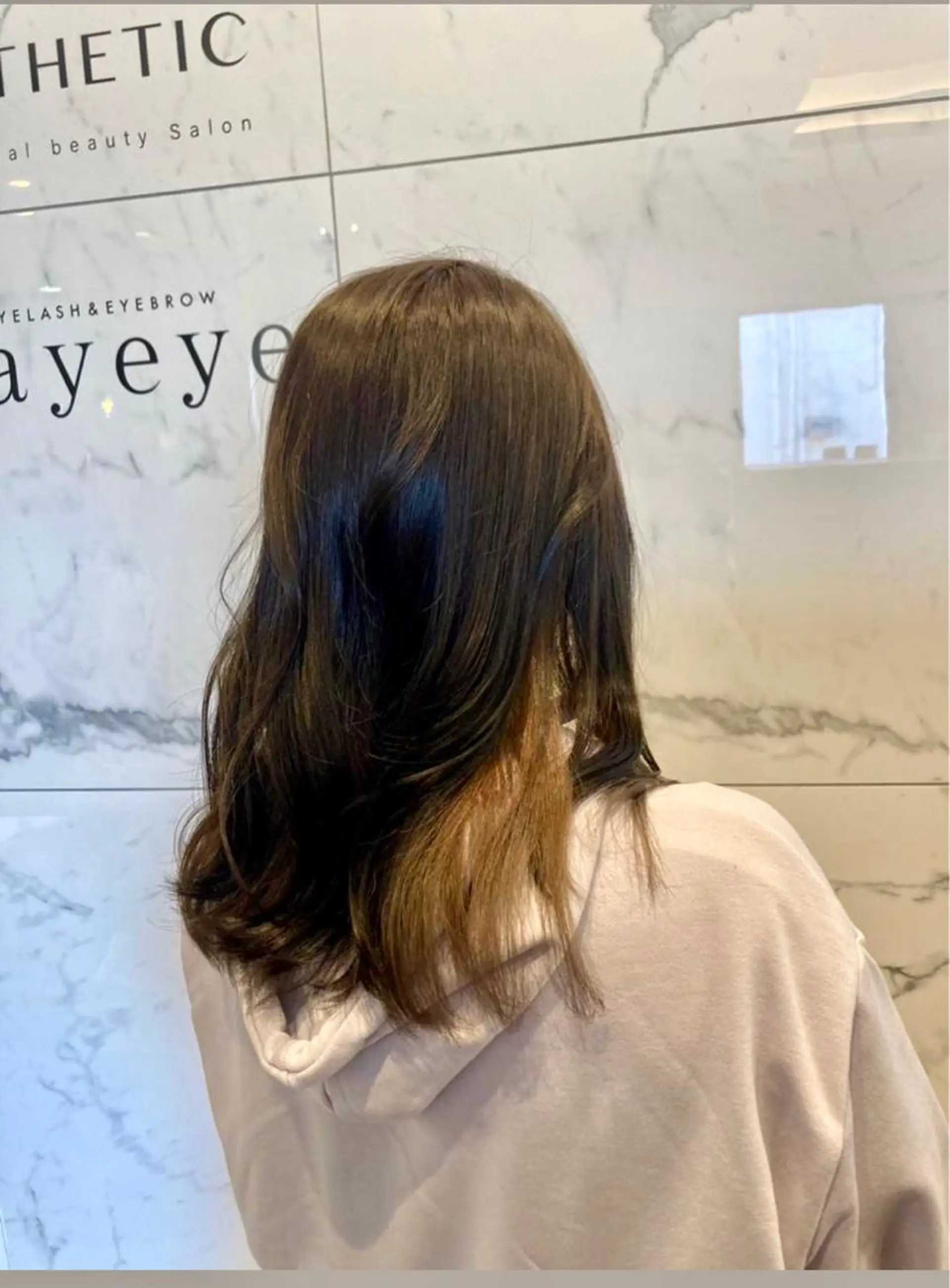 セミロング カラー ベージュカラー ブリーチ ヘアカラー arl 豊田店のヘアスタイル