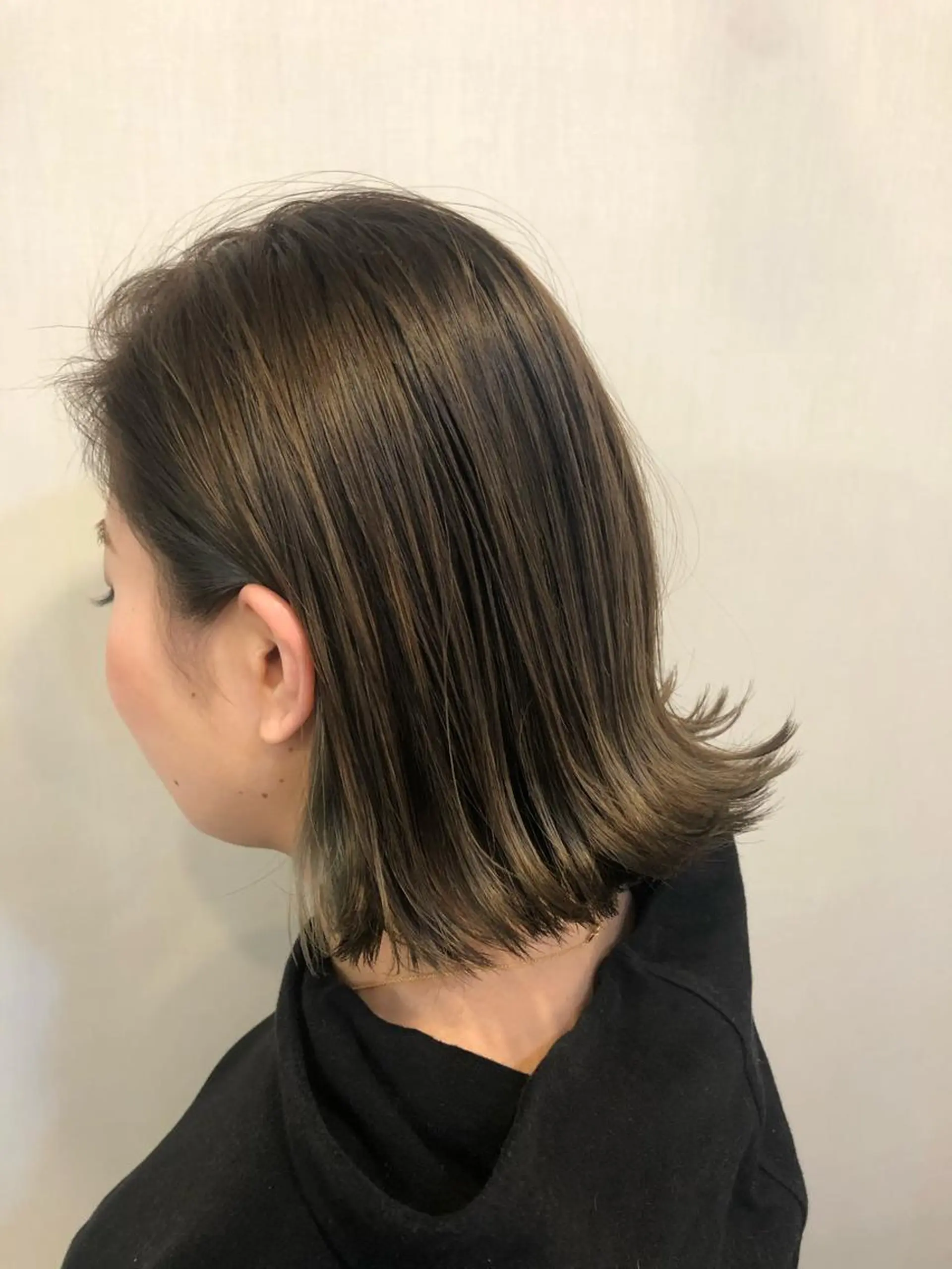 ミディアム カット ヘアカラー 襟足特化型美容師 🌈ATSUSHIのヘアスタイル