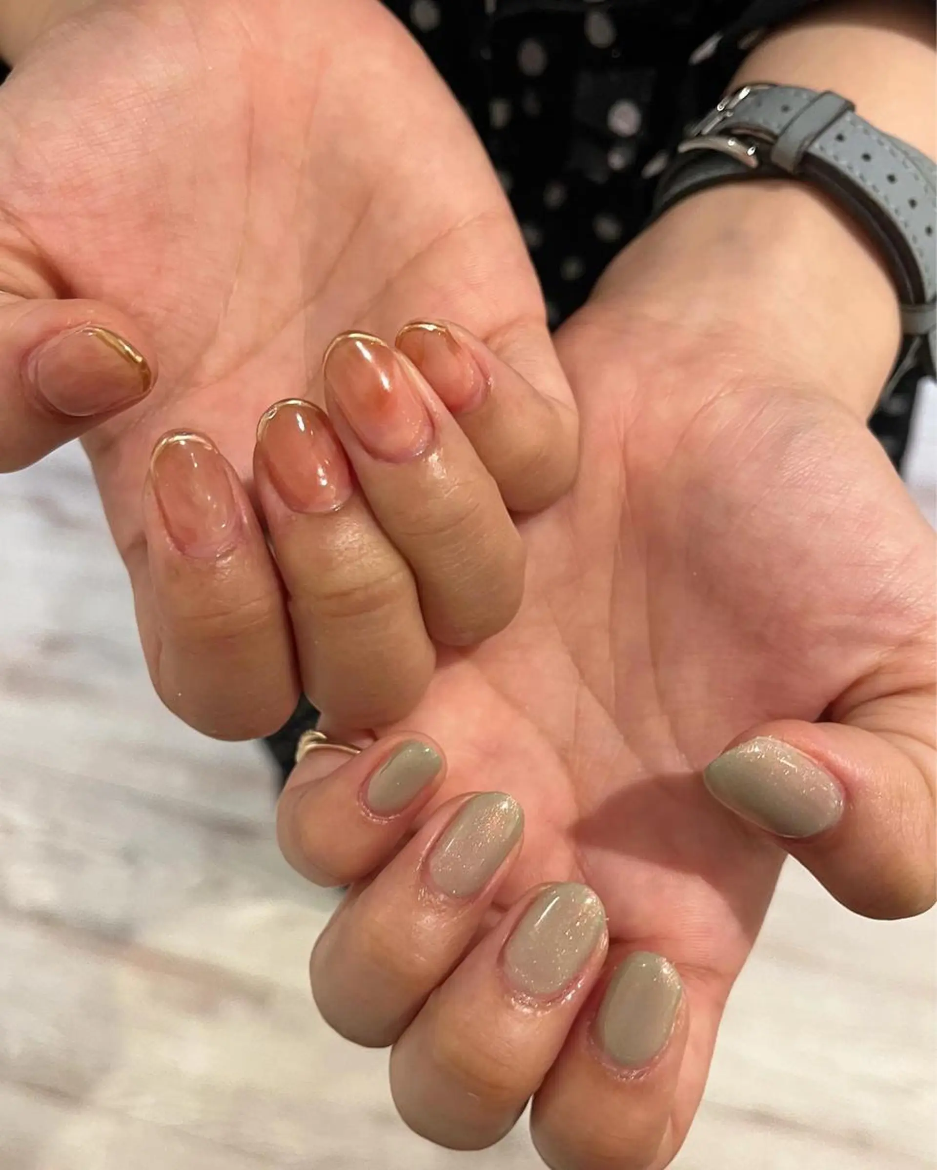 ネイル フレンチネイル キラキラネイル ミラーネイル ハンドネイル une／YUKINA 🫧大人nuanceのネイルデザイン