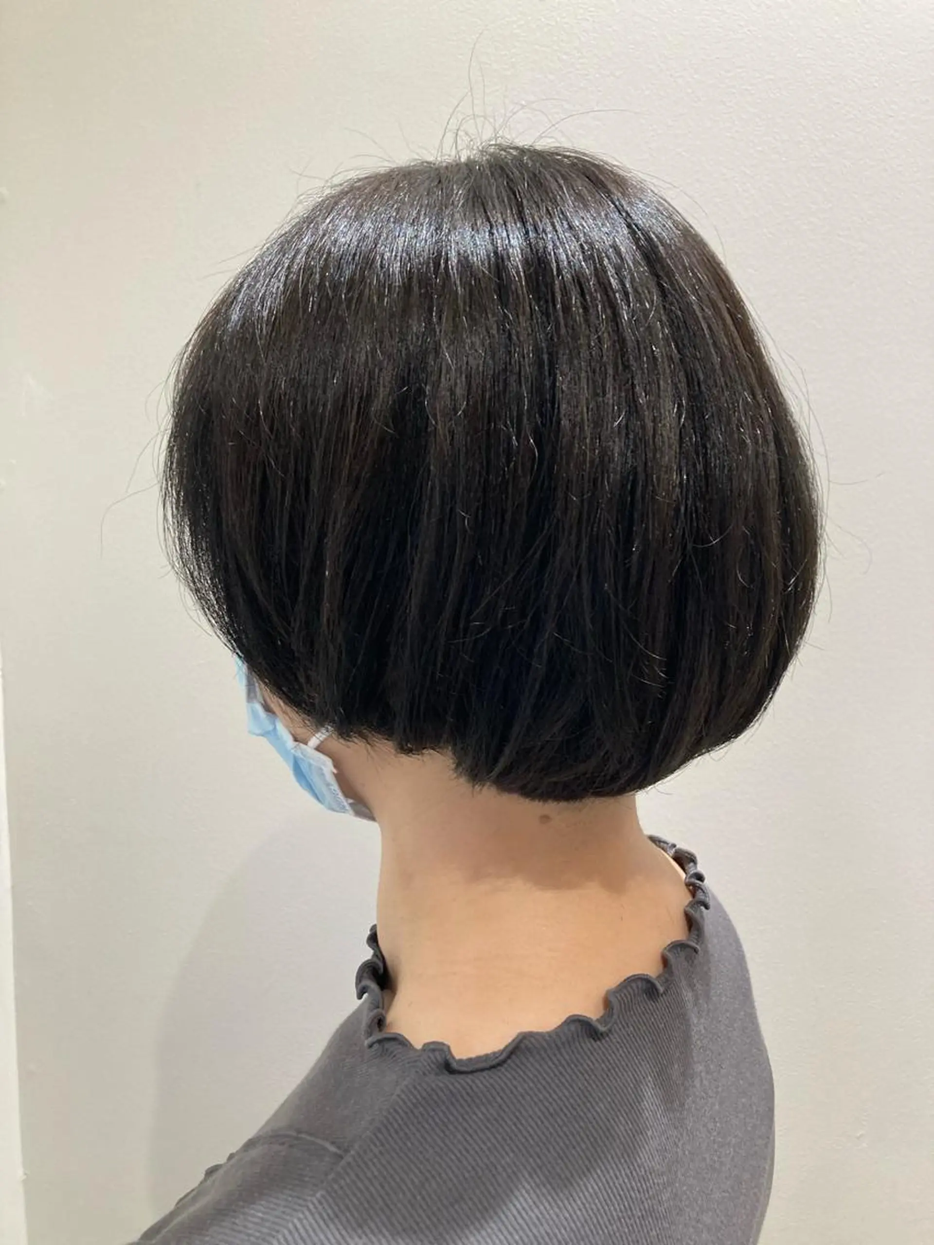 ショート カラー カット ヘアカラー 折本 沙織のヘアスタイル