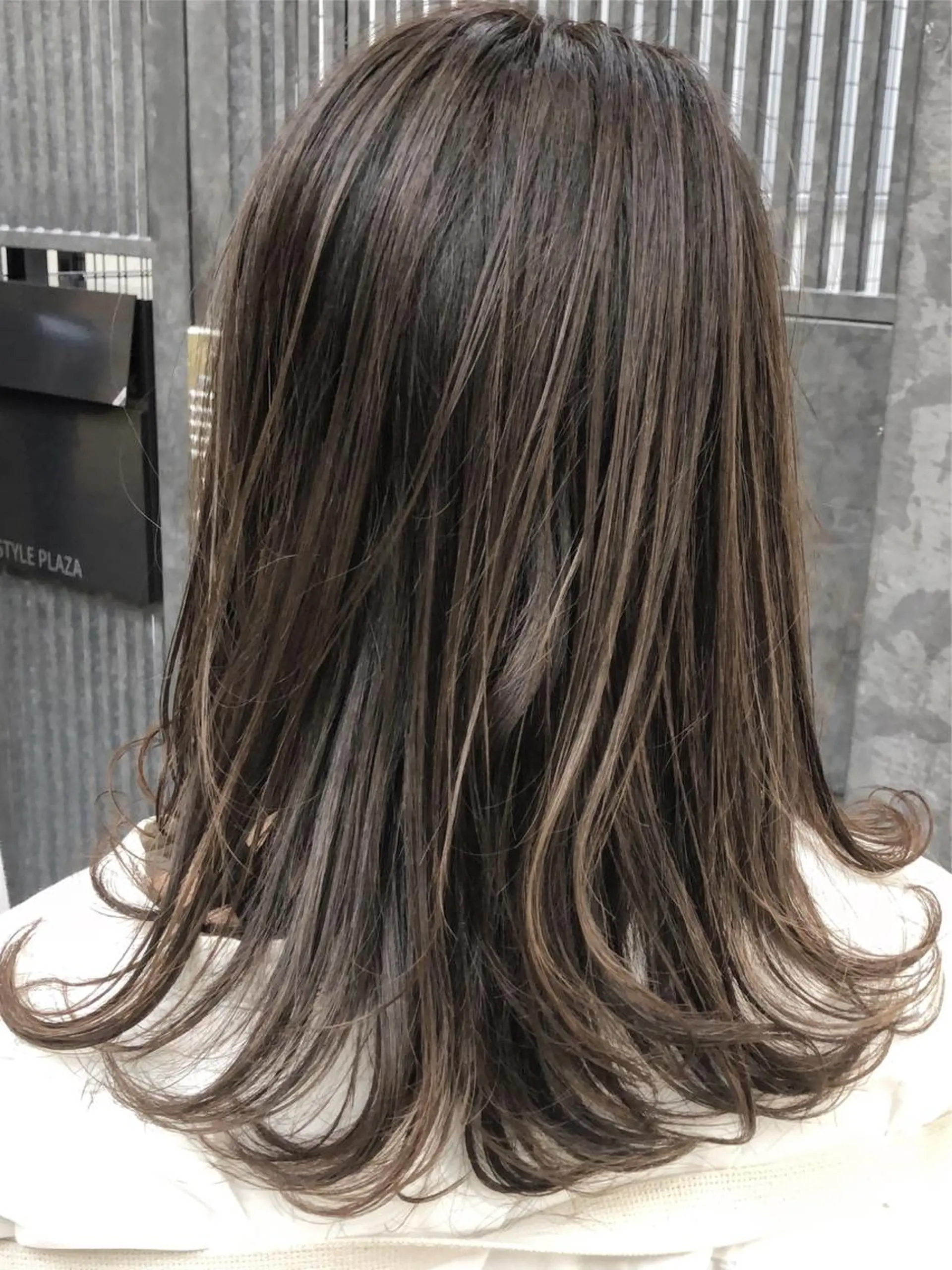 ロング カラー ヘアカラー トリートメント メンズヘア特化 崎田 成人のヘアスタイル