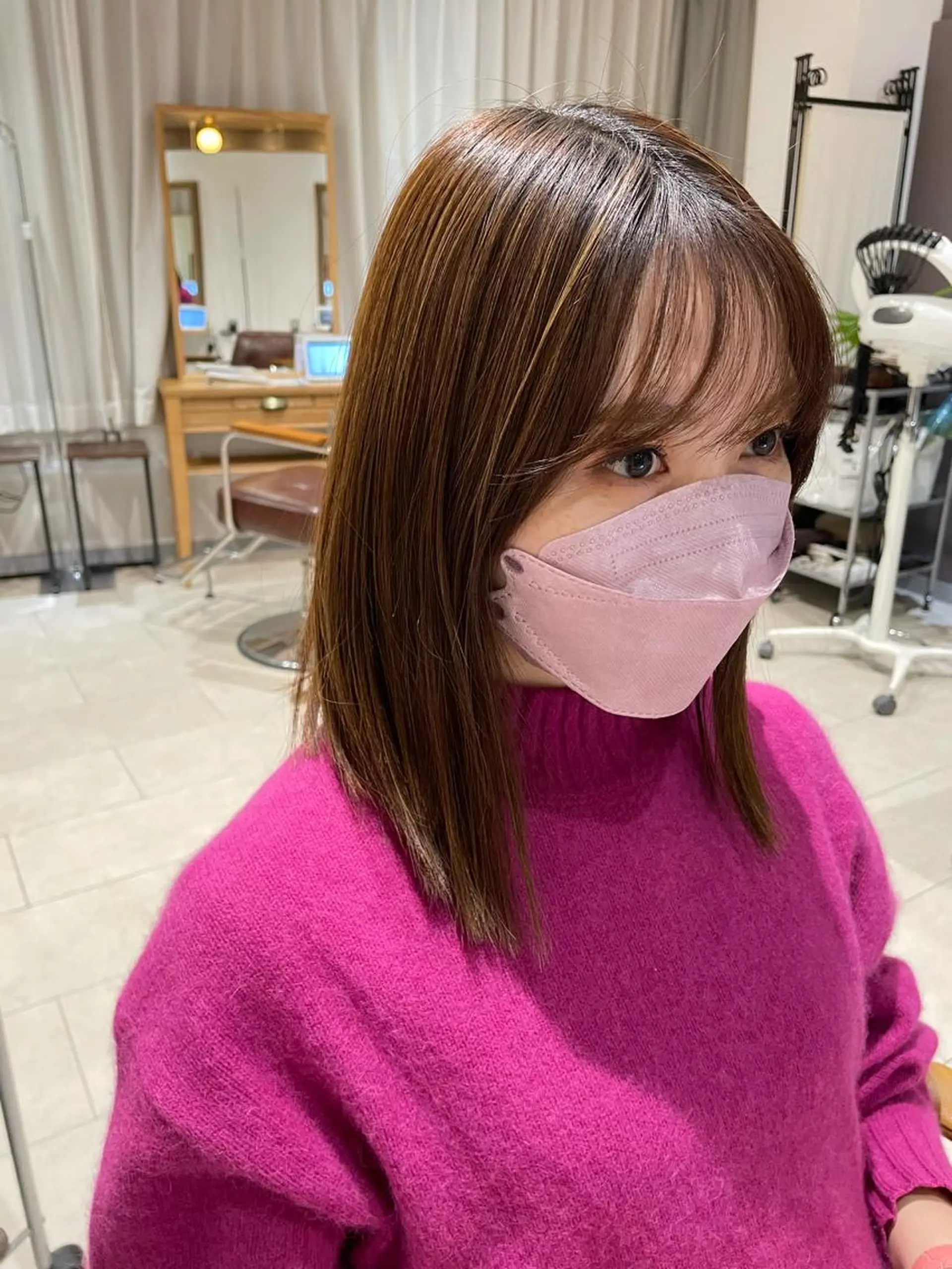 ミディアム カラー ブリーチ デザインカラー グレージュ ハイライトカラー ハイライト カット ヘアカラー トリートメント eins.hair所属・過去一の柔髪ヘア 🌿einshairのヘアスタイル