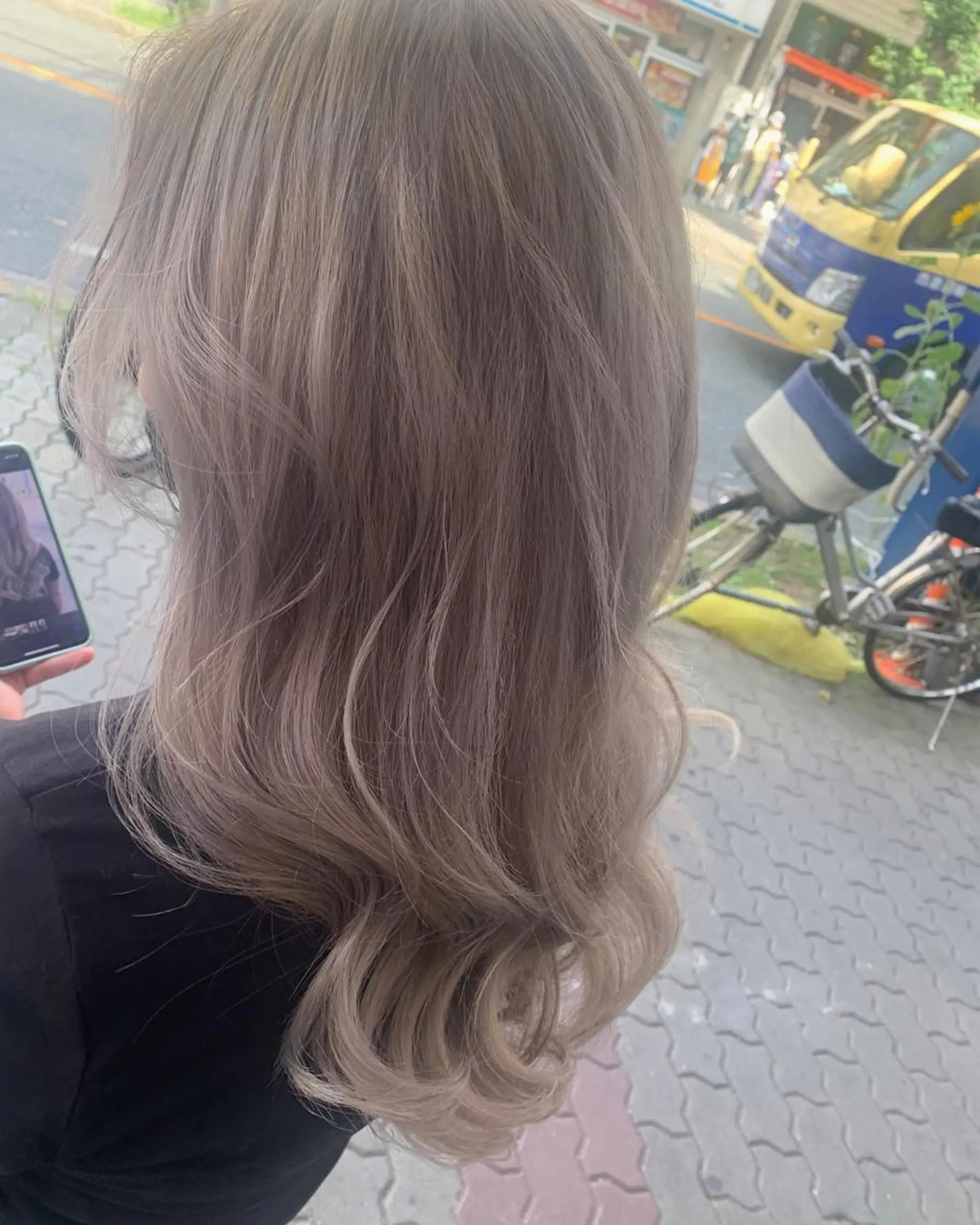 ロング カット ヘアカラー 今村公介 ブリーチ特化、派手髪のヘアスタイル