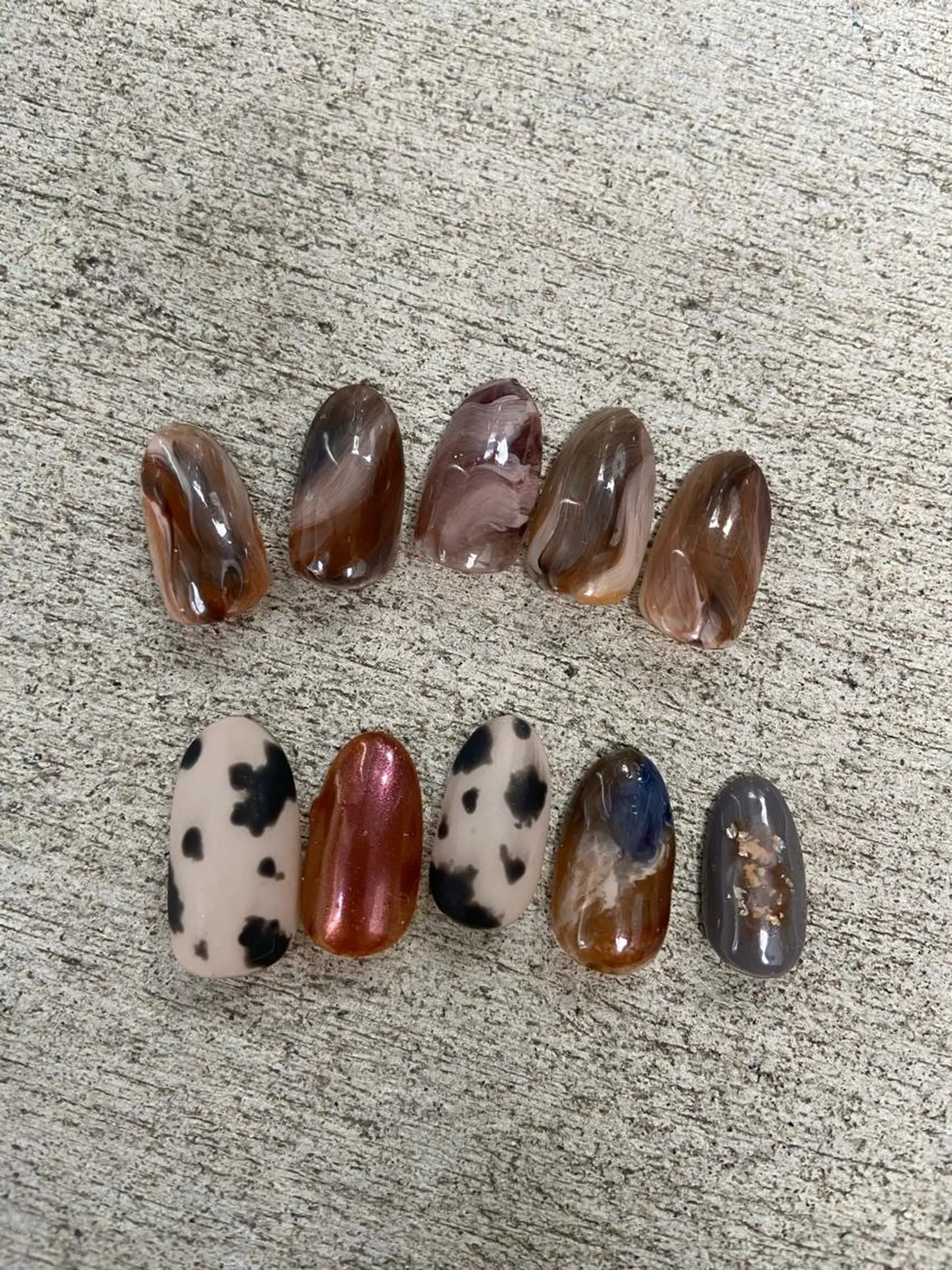 ネイル アニマル柄 アートネイル ブラウン . unffのネイルデザイン