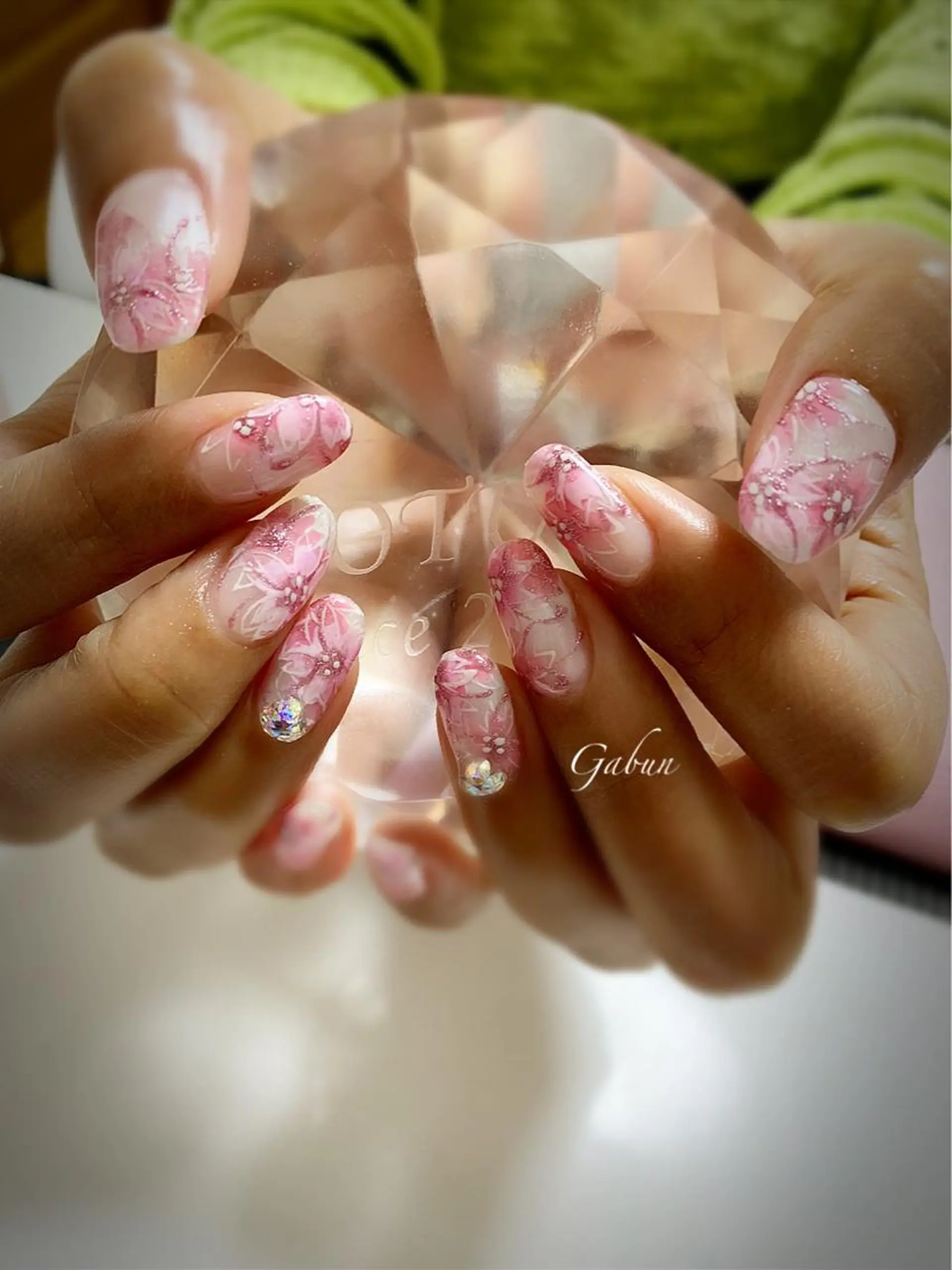 セミロング ネイル ハンドネイル ハンドケア LOTUS ネイルサロンのネイルデザイン