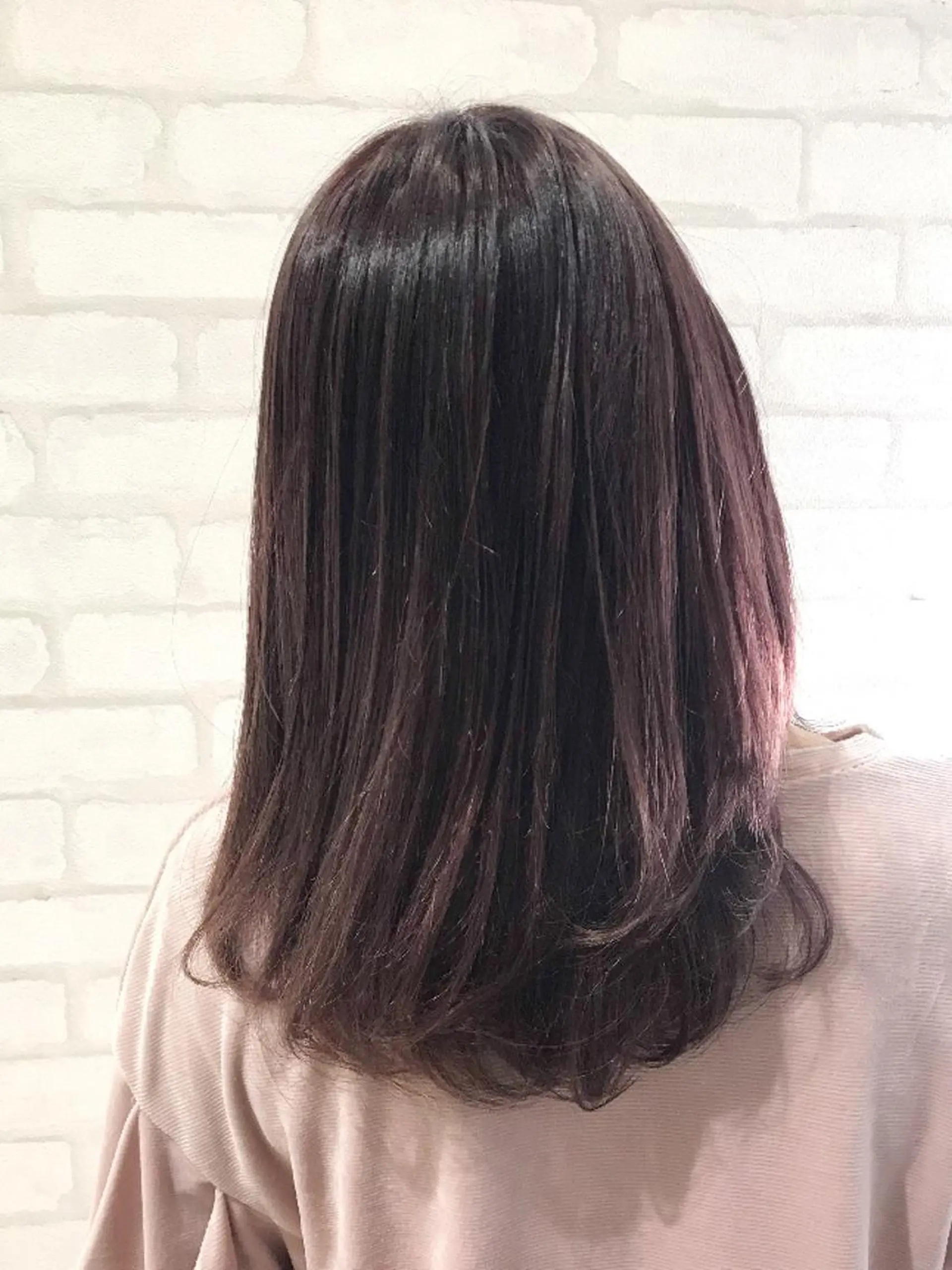 ミディアム カラー アッシュ イルミナカラー ピンクカラー ヘアカラー トリートメント 高木 麻知子のヘアスタイル