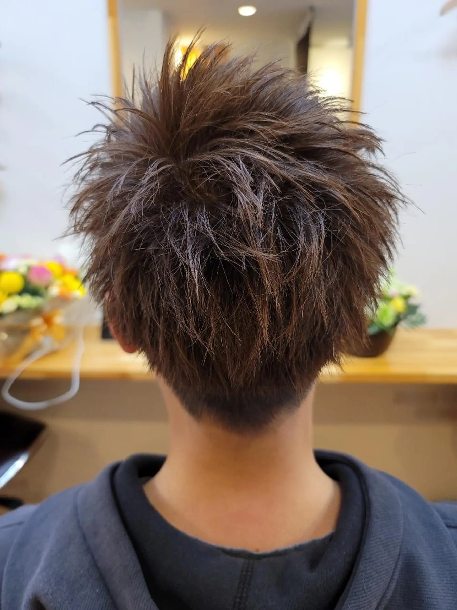 ショート BLUE MOON 辻岡健太のヘアスタイル