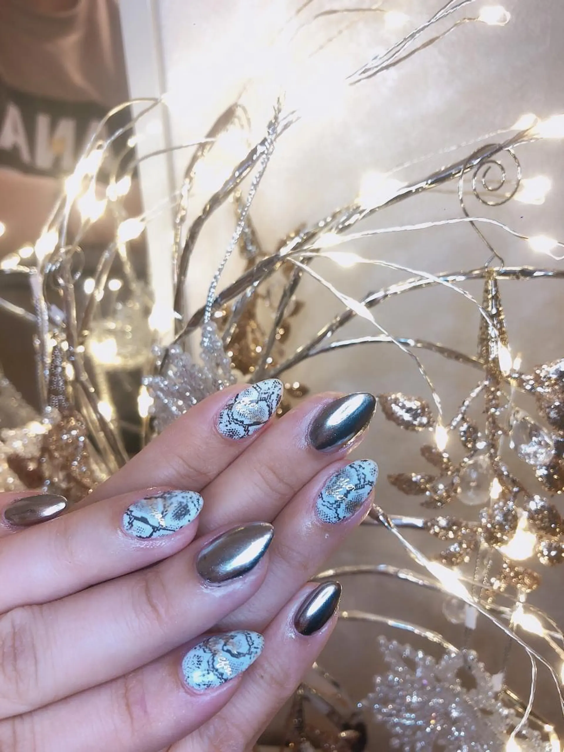 ミディアム ネイル 長さ出し専門 nynaのネイルデザイン