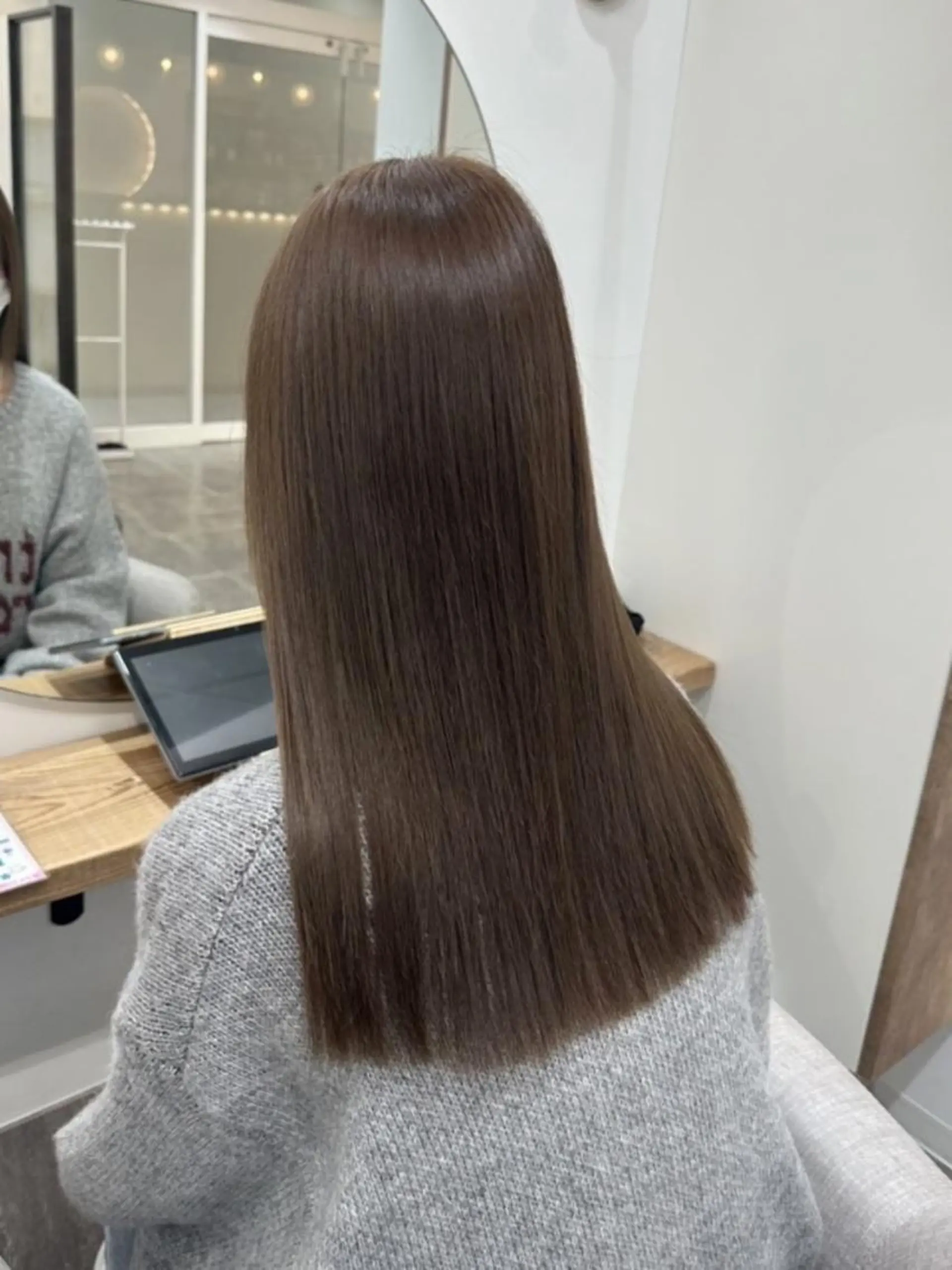 ロング カラー ブラウンカラー 透明感カラー ダブルカラー オリーブブラウン Juri ジュリのヘアスタイル