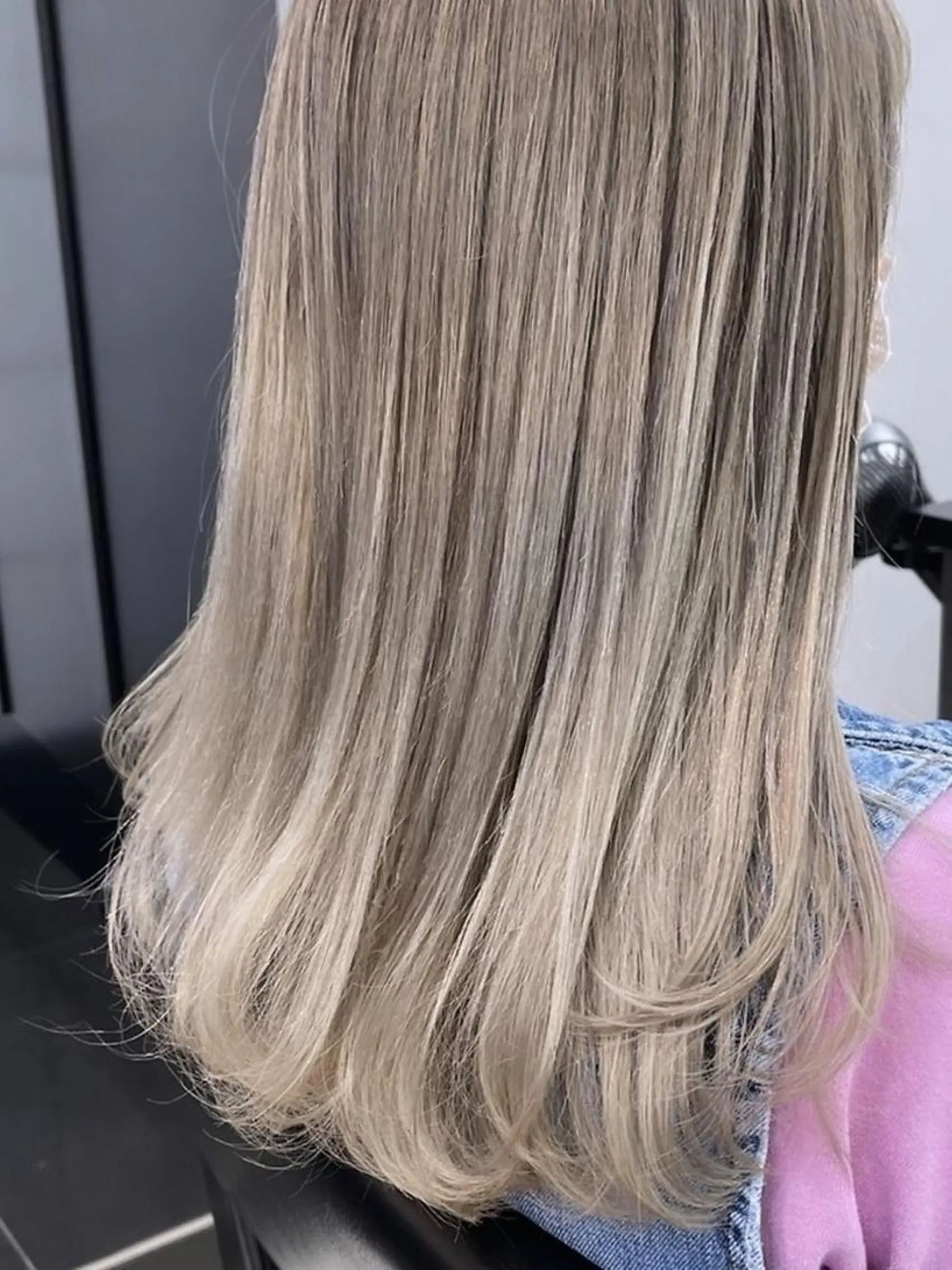 ロング カラー 前田 桃花のヘアスタイル