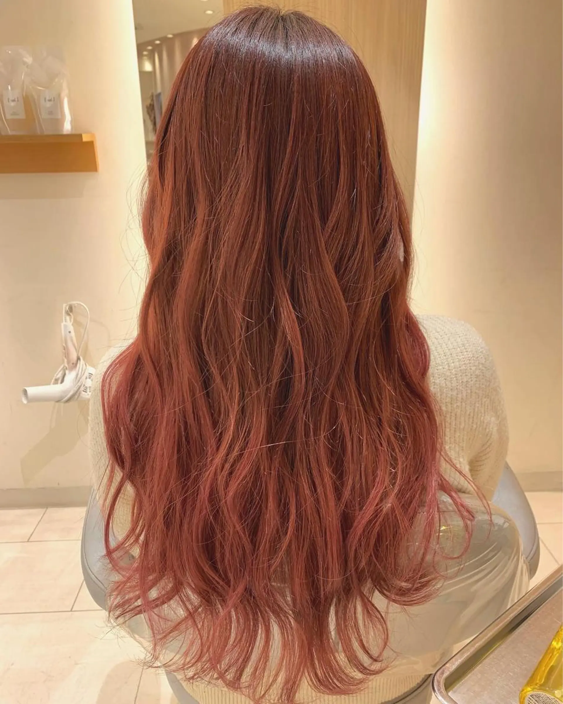 カラー 久永 菫のヘアスタイル