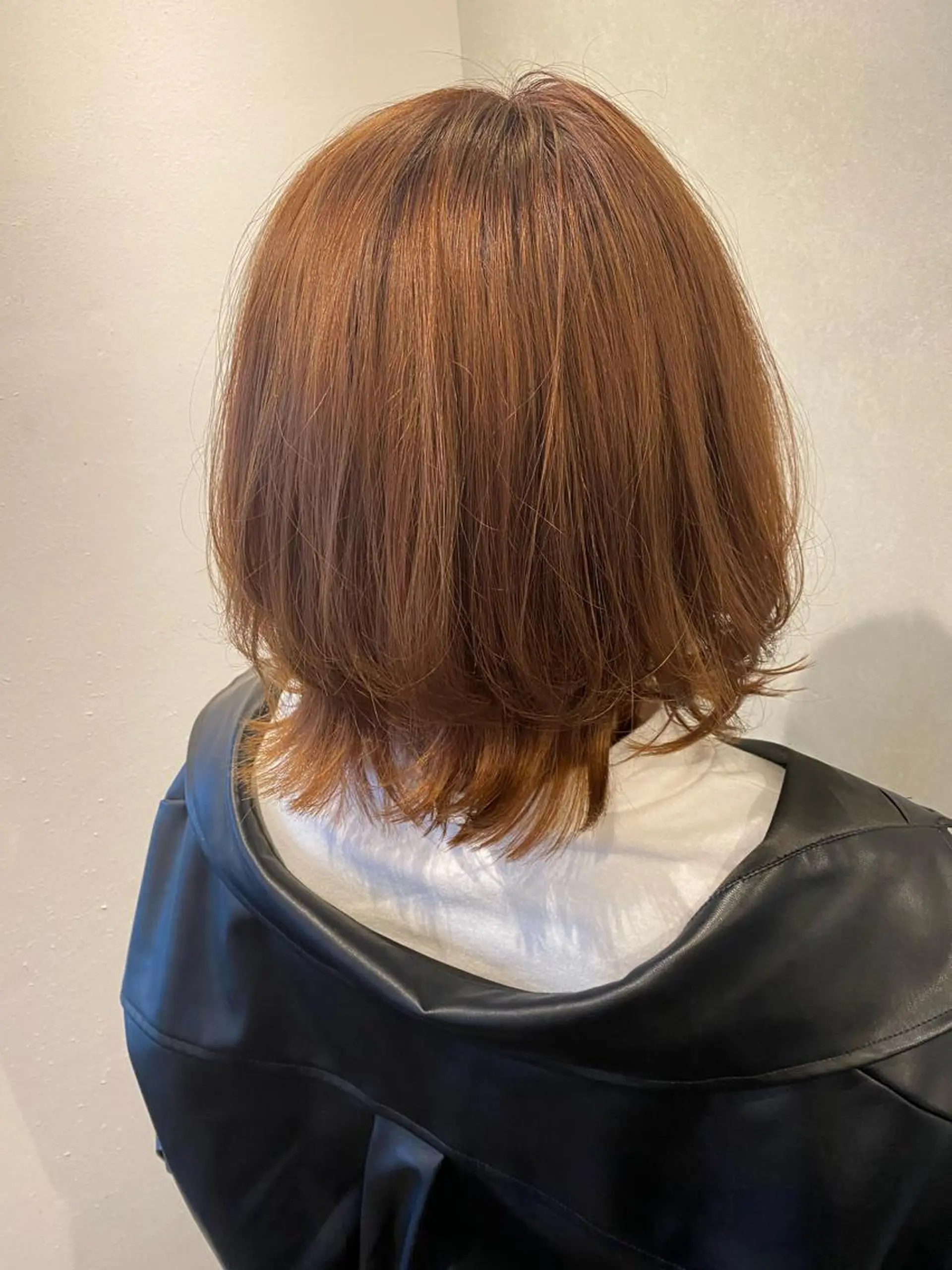 ミディアム ウルフカット フラウヘアデザイン所属・大田 留衣のヘアスタイル