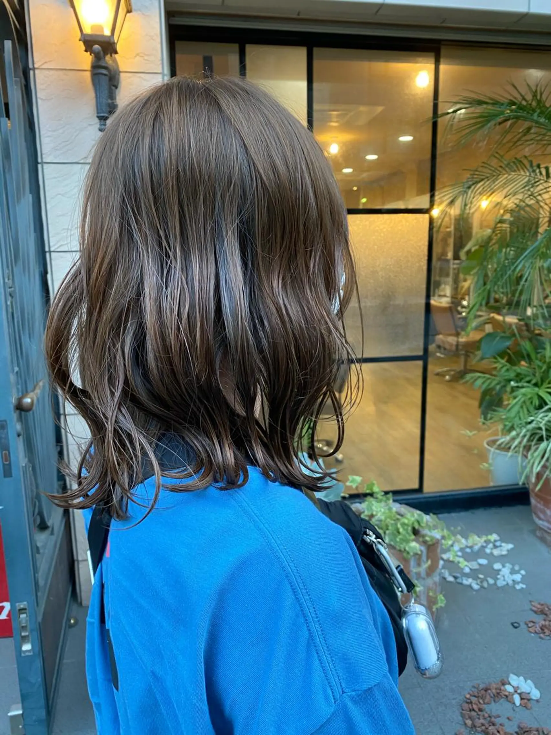 ミディアム アッシュ カット ヘアカラー トリートメント 特殊カラー特化 ✂️SHIAN フジのヘアスタイル