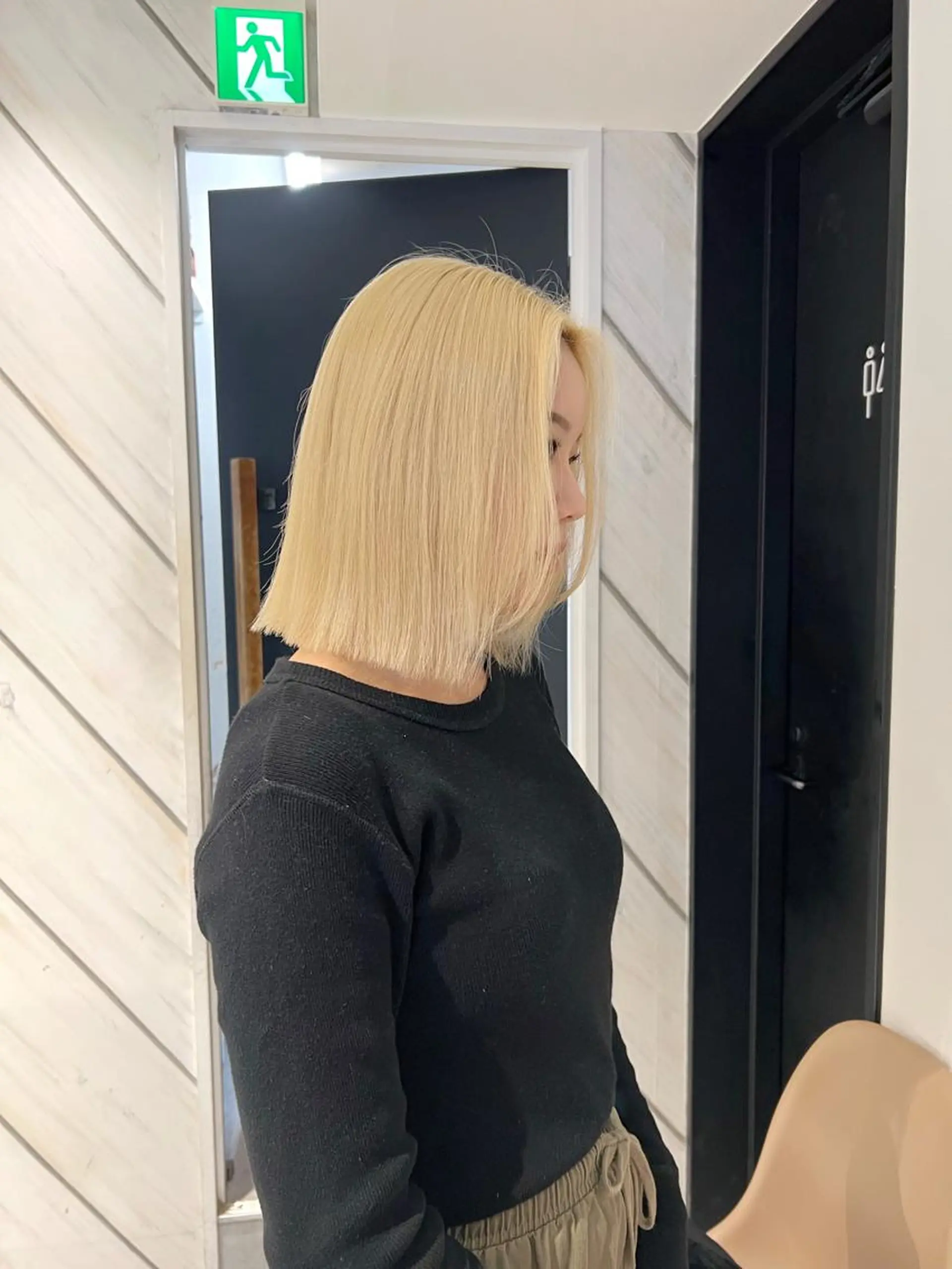 ミディアム デザイン🥇複雑履歴 ハイトーン特化のヘアスタイル