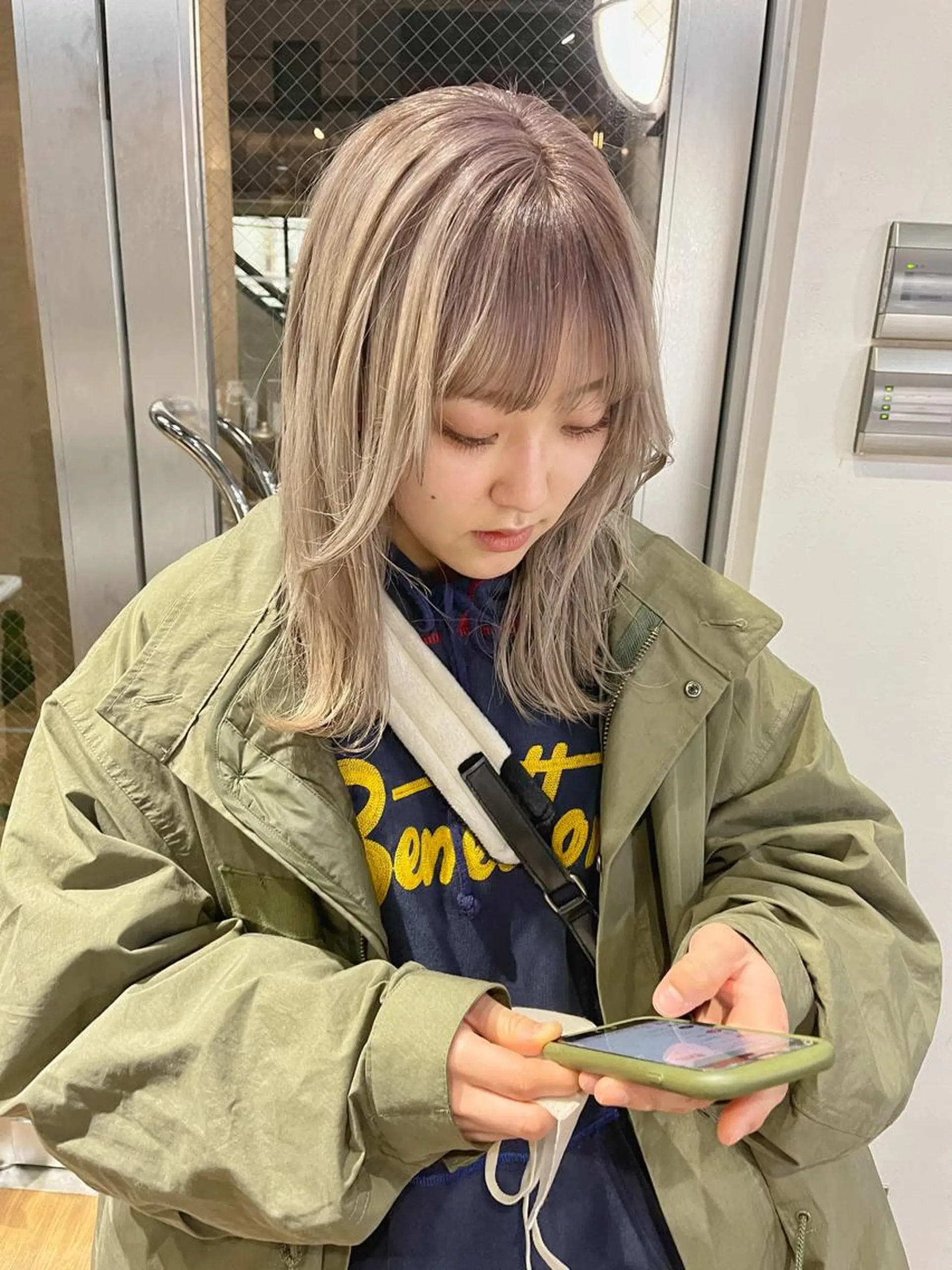 ミディアム カット ヘアカラー ハイトーンNo.1✨ パーマ✨イマイタツヤのヘアスタイル