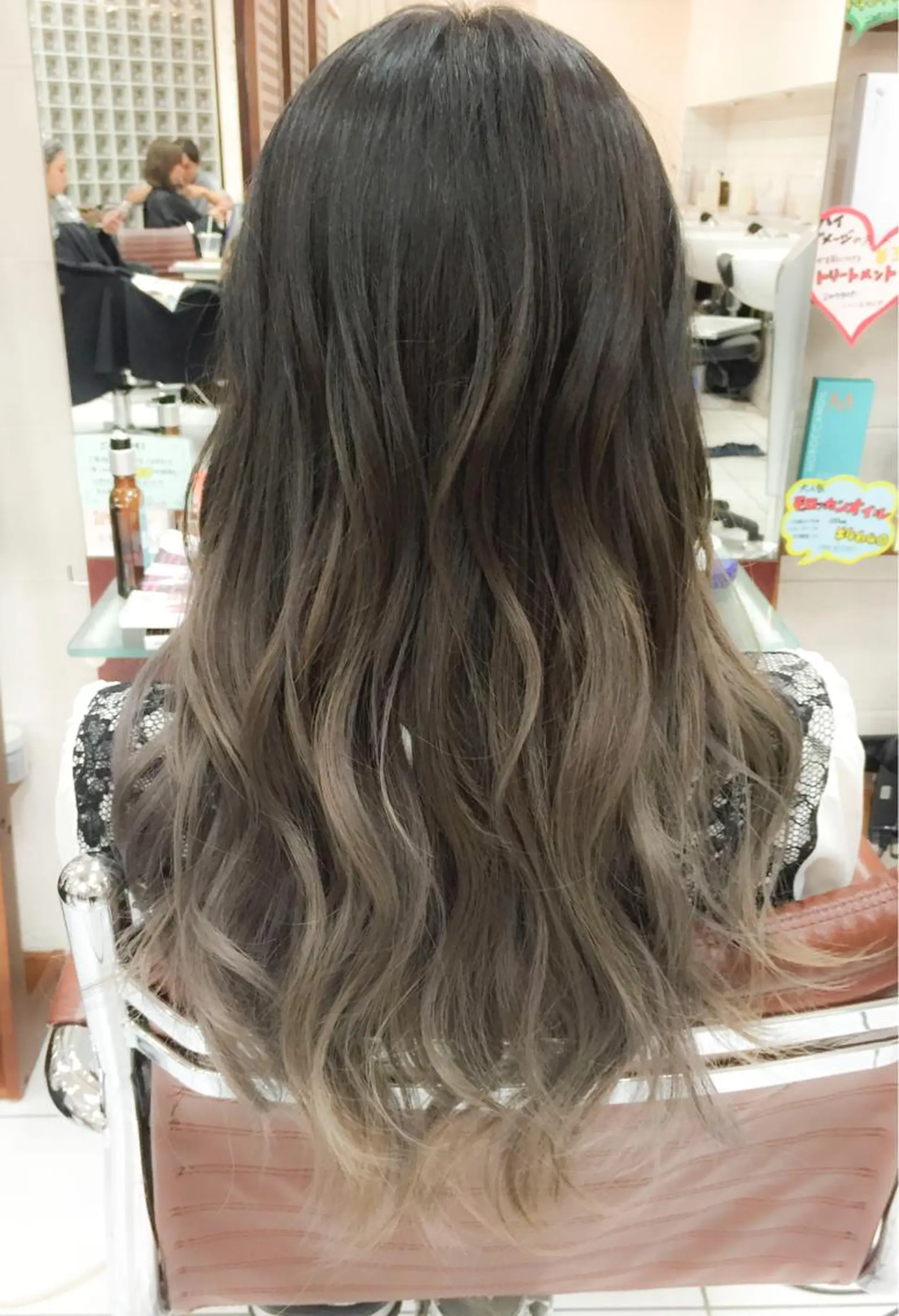 ミディアム カラー アッシュ グラデーションカラー モテ髪透明感❤️ デイズヘアカラーのヘアスタイル