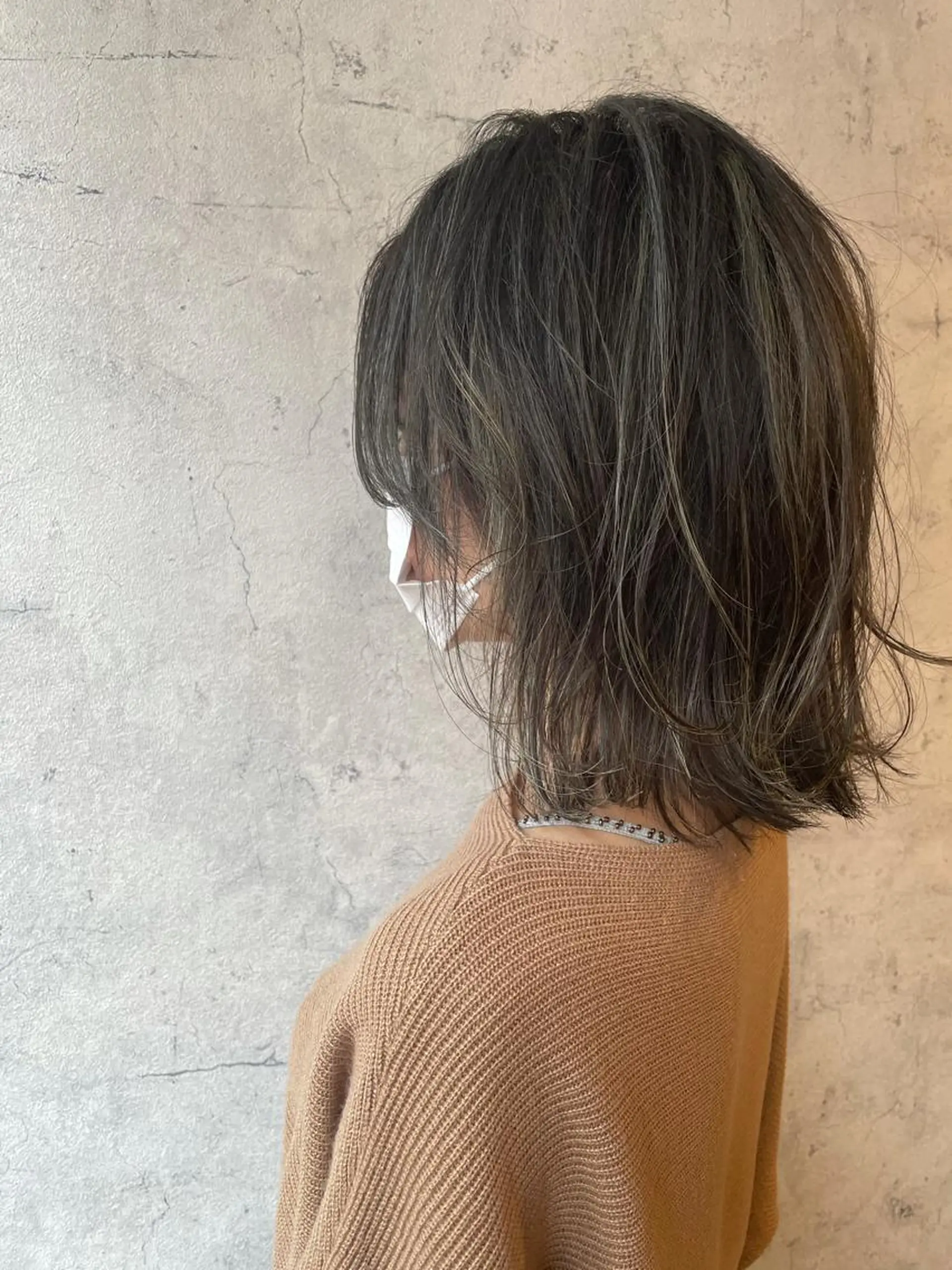 ミディアム カラー カット ヘアカラー トリートメント 平川 友希子のヘアスタイル