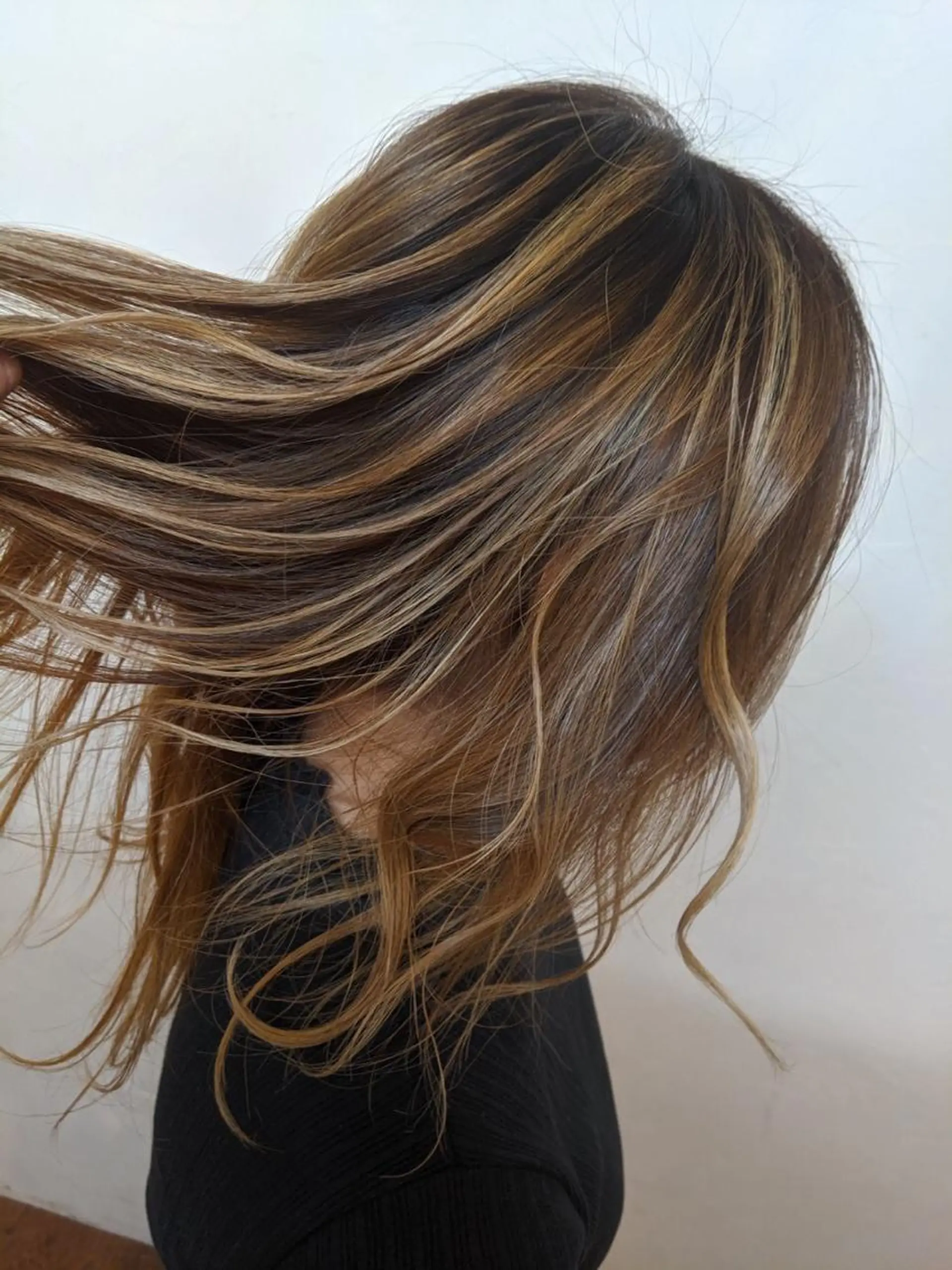 ロング 服部 和香のヘアスタイル