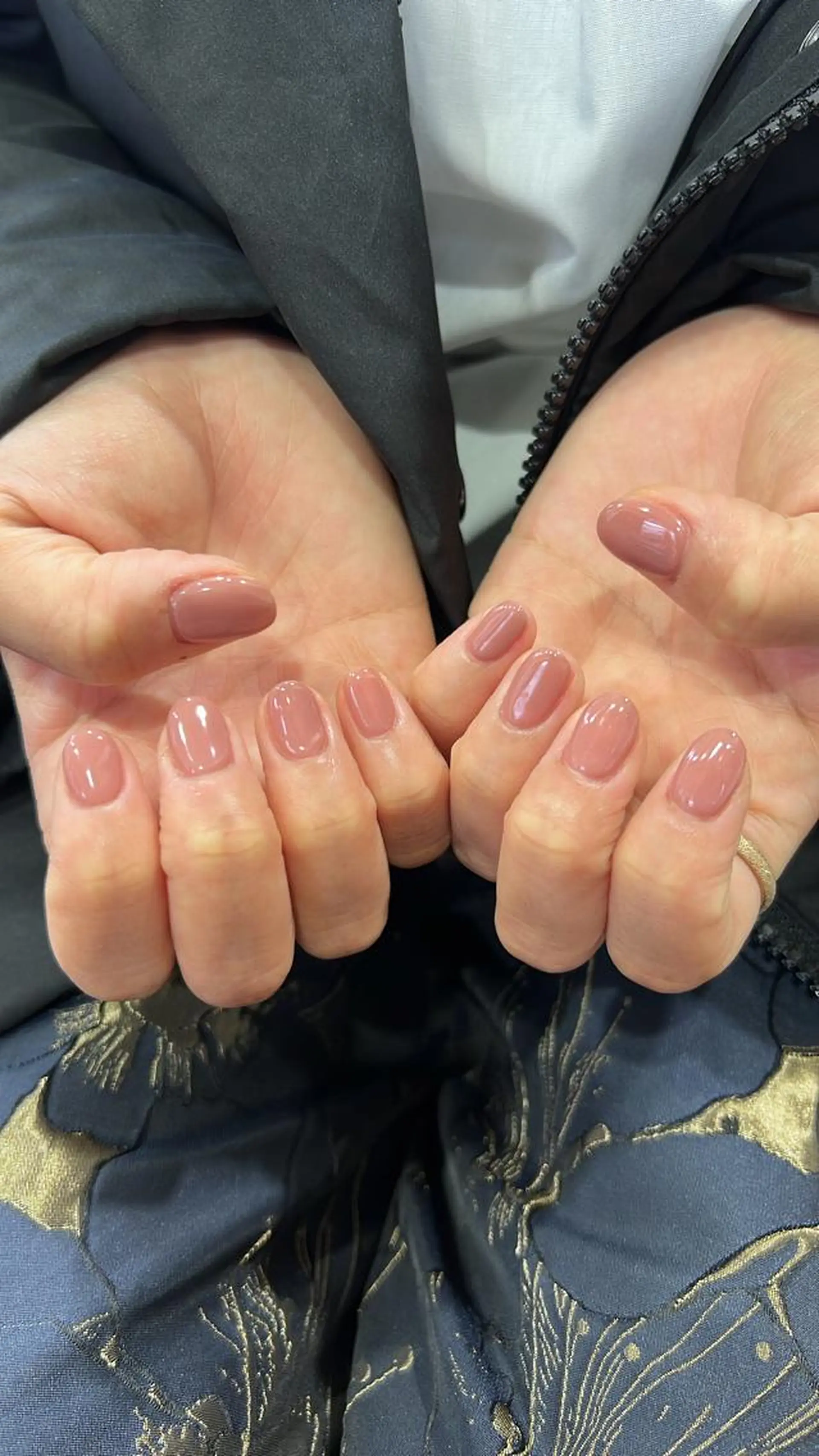 ミディアム 暖色ｶﾗｰ/ﾚｲﾔｰ ｶｯﾄ/Yunaのヘアスタイル